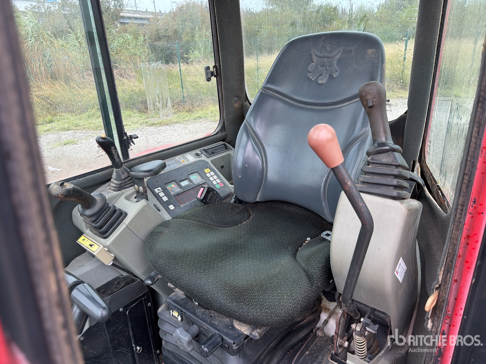 Bobcat E50EM