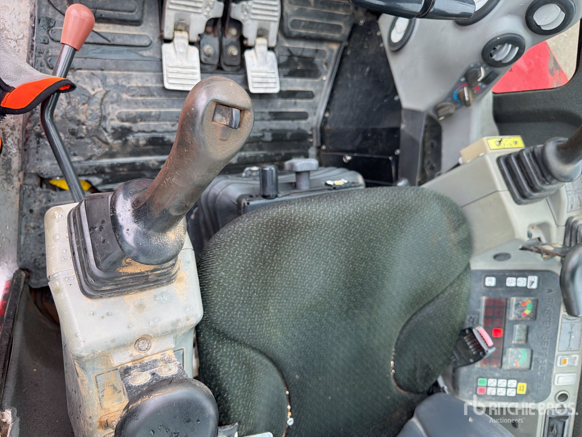 Bobcat E50EM