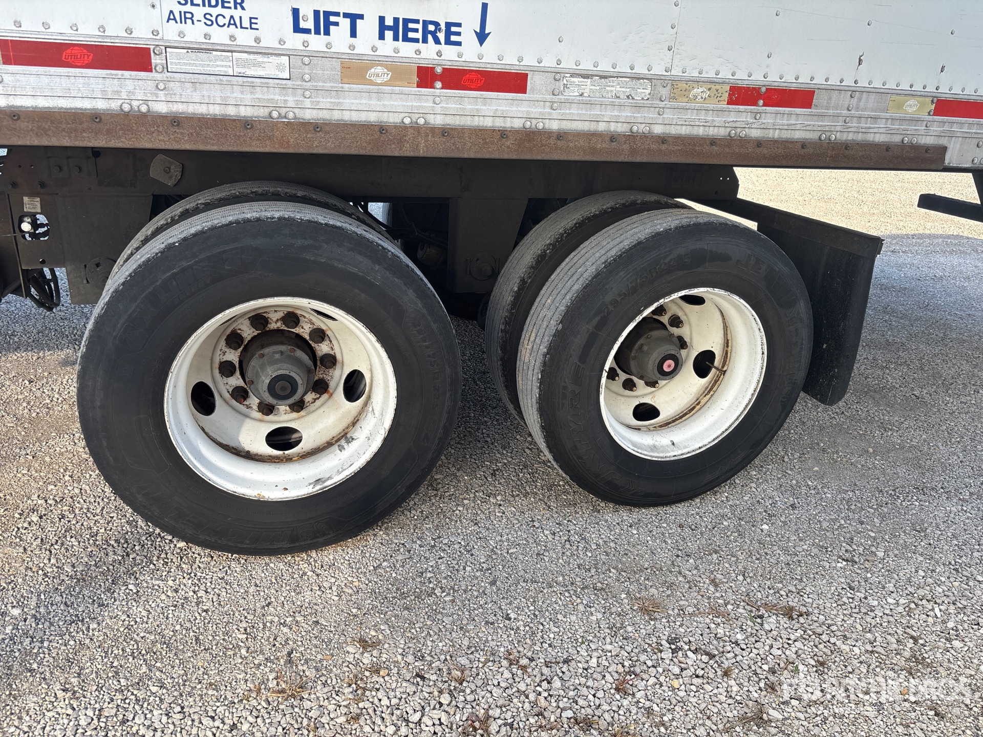2012 Utility VS2RA