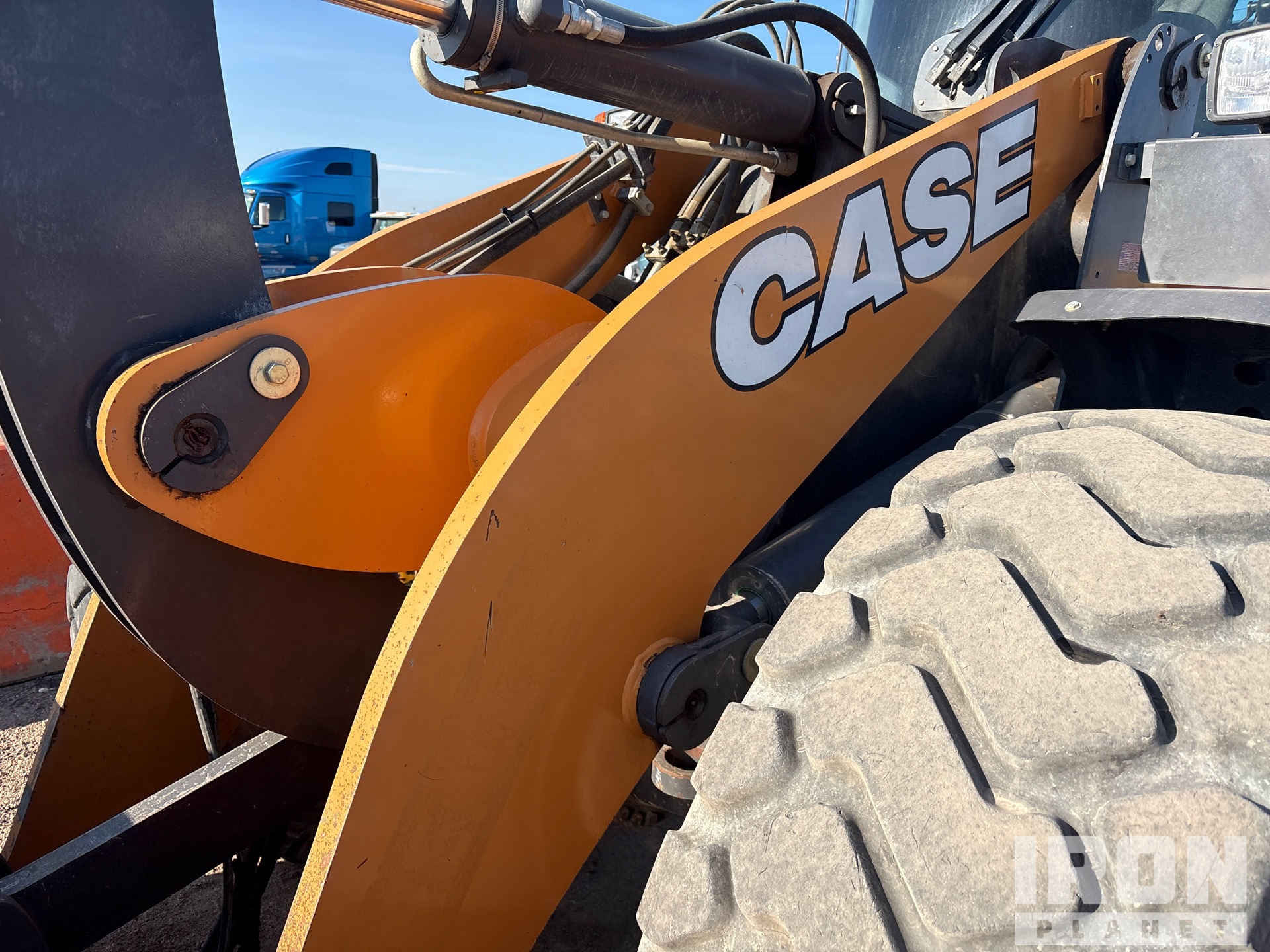2021 Case 621G