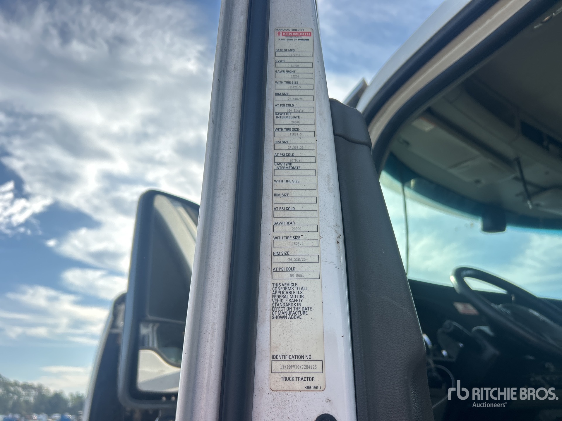2019 Kenworth T880