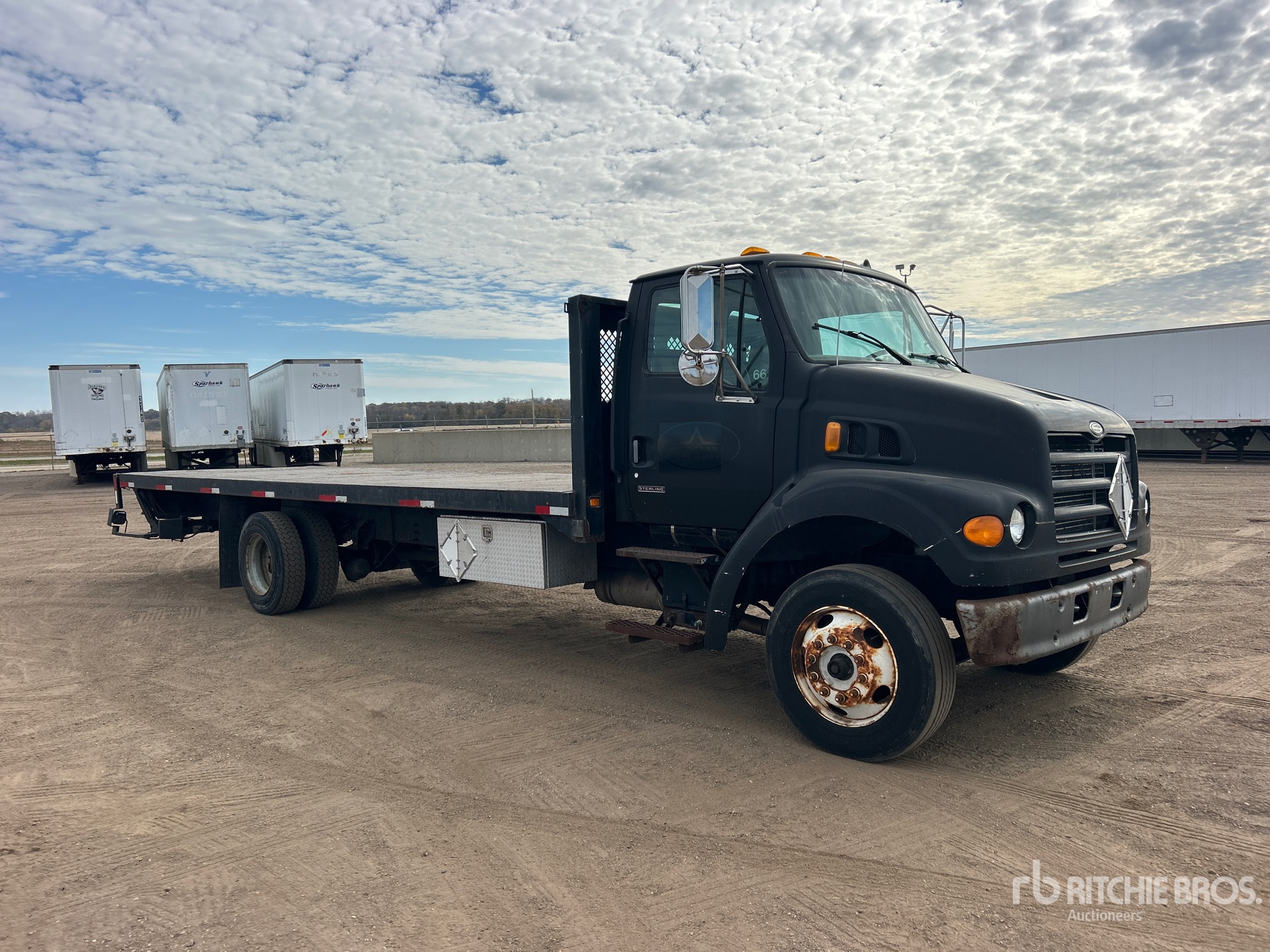 1999 Sterling L8501