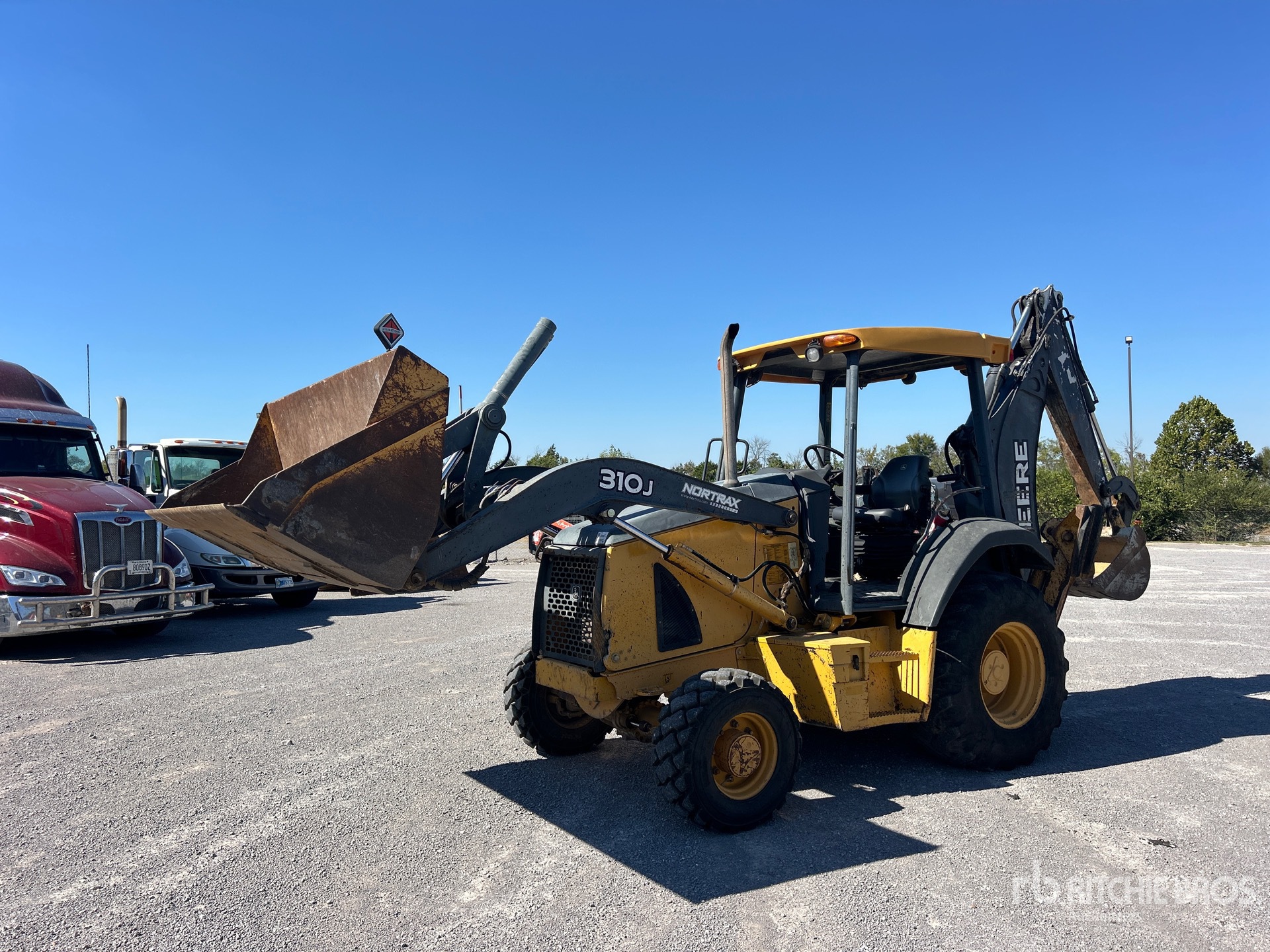 2012 John Deere 310J