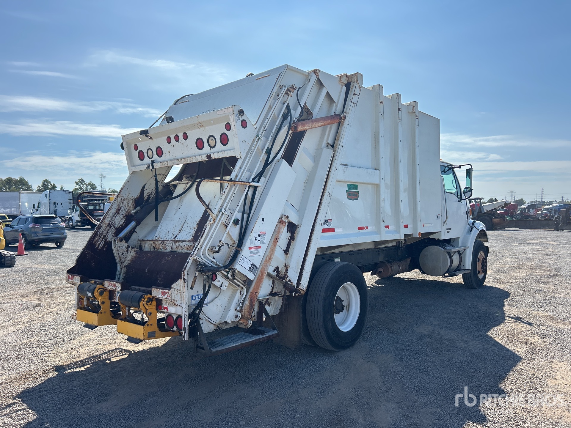 2009 Sterling L7500