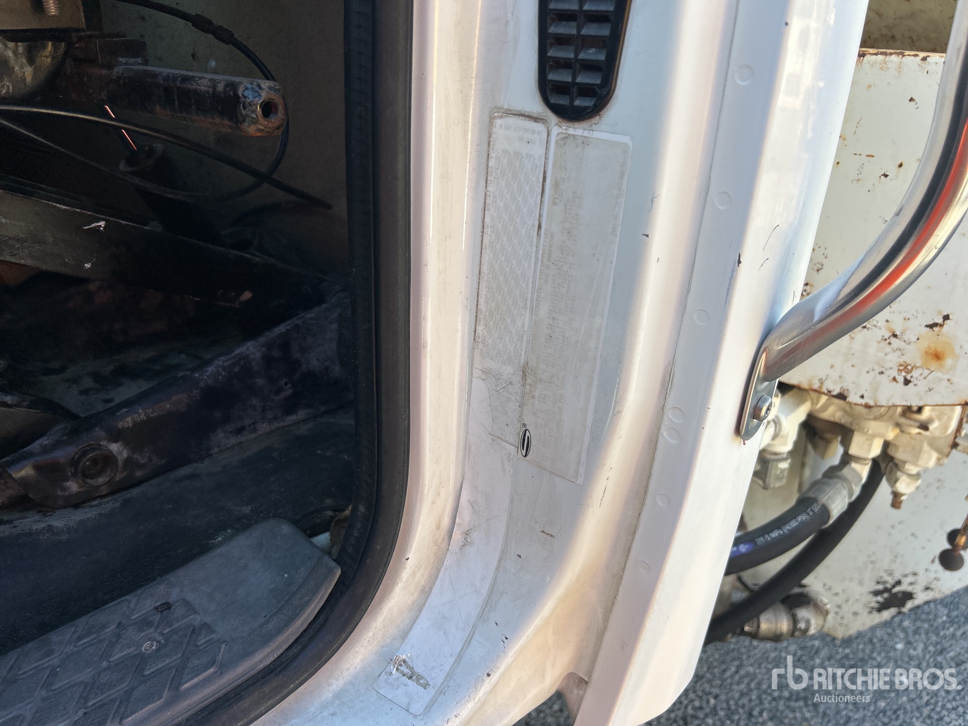 2009 Sterling L7500