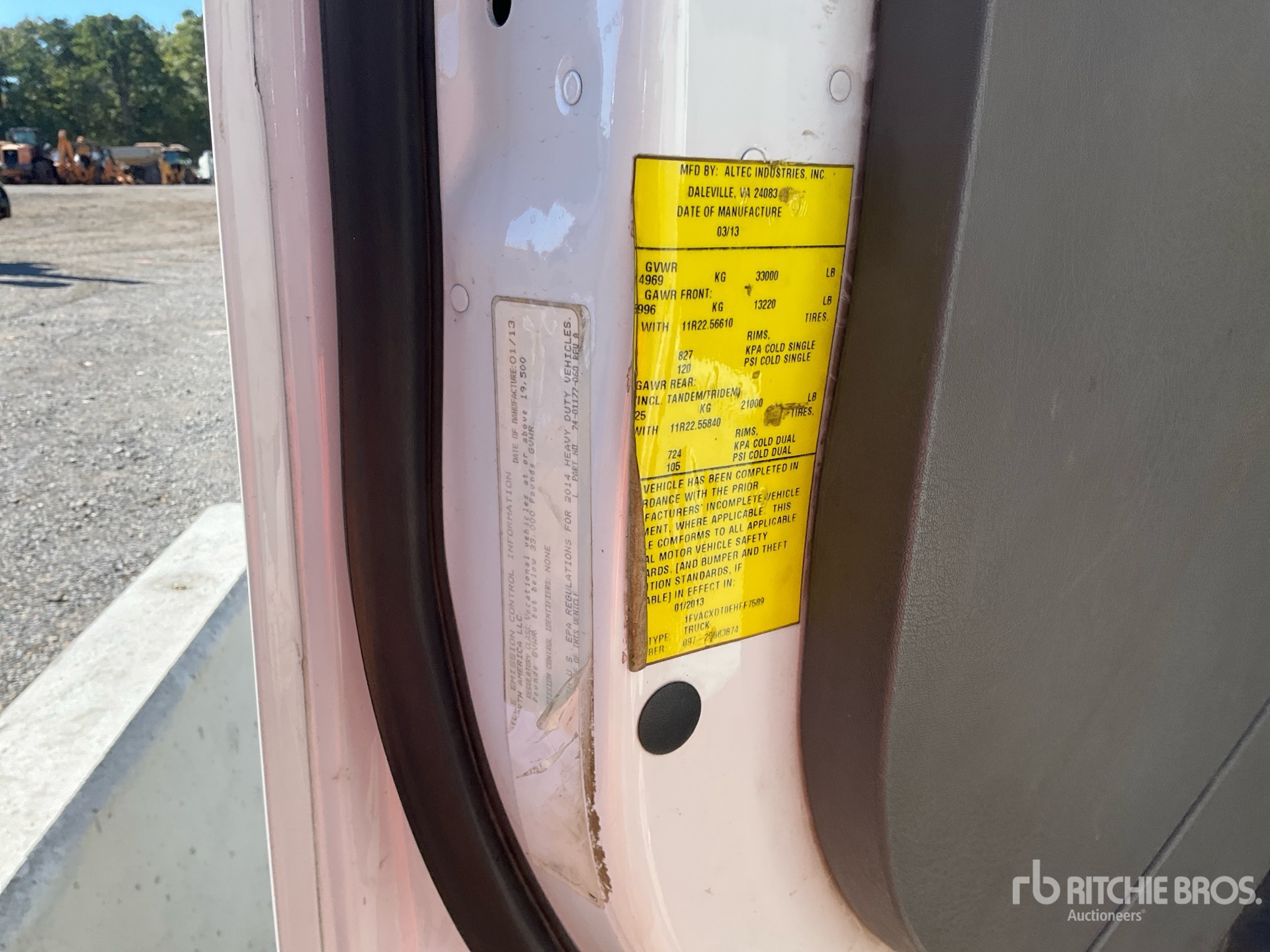 2014 Freightliner M2 106