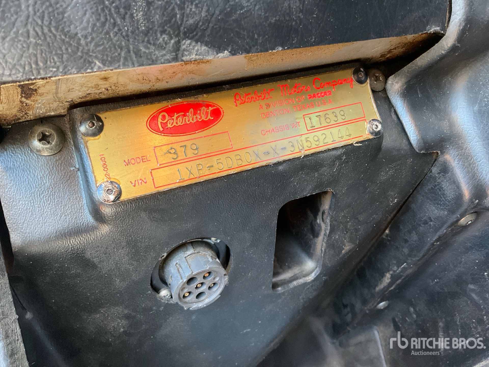 2003 Peterbilt 379