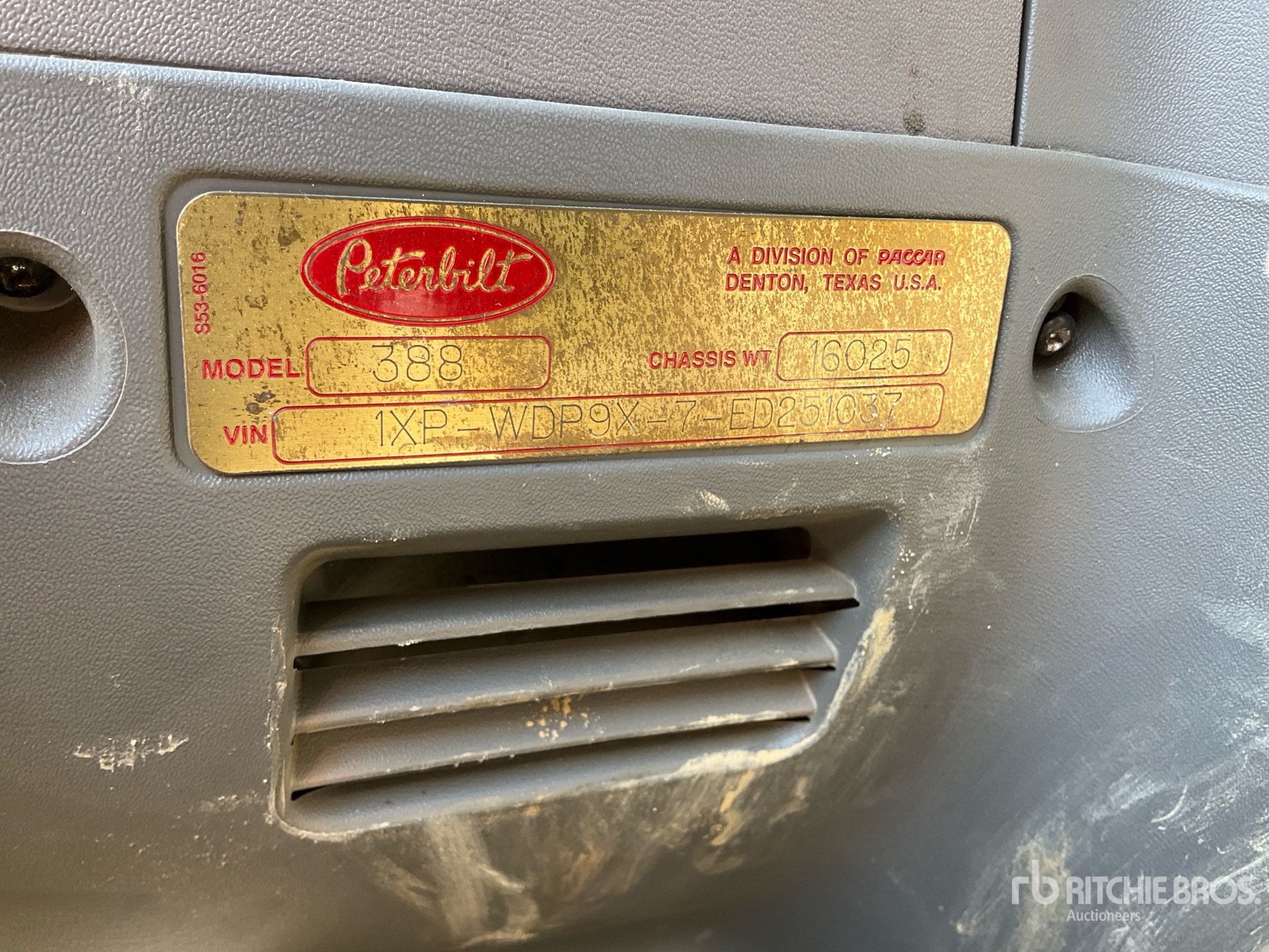 2014 Peterbilt 388