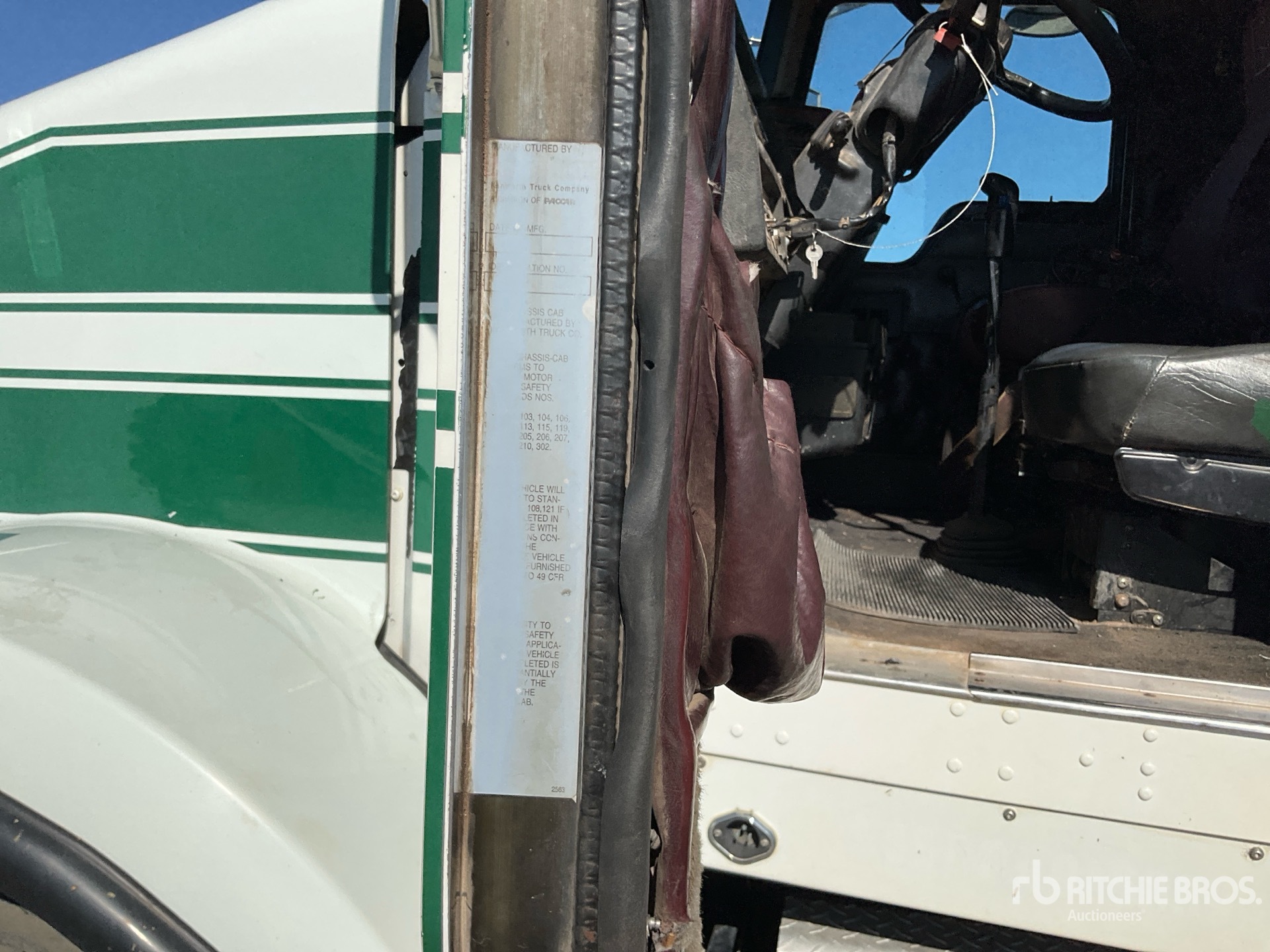 1999 Kenworth T800