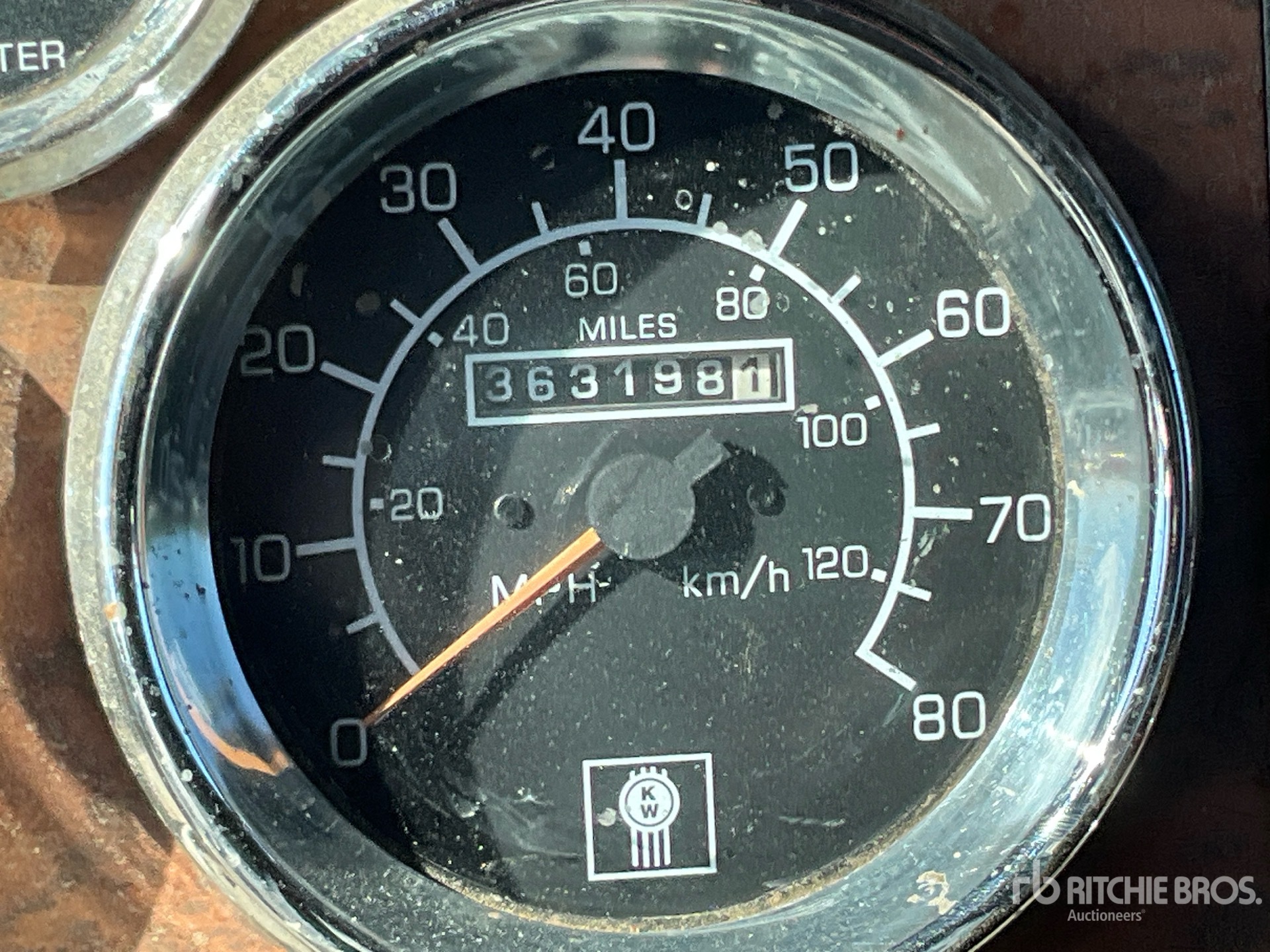 1999 Kenworth T800
