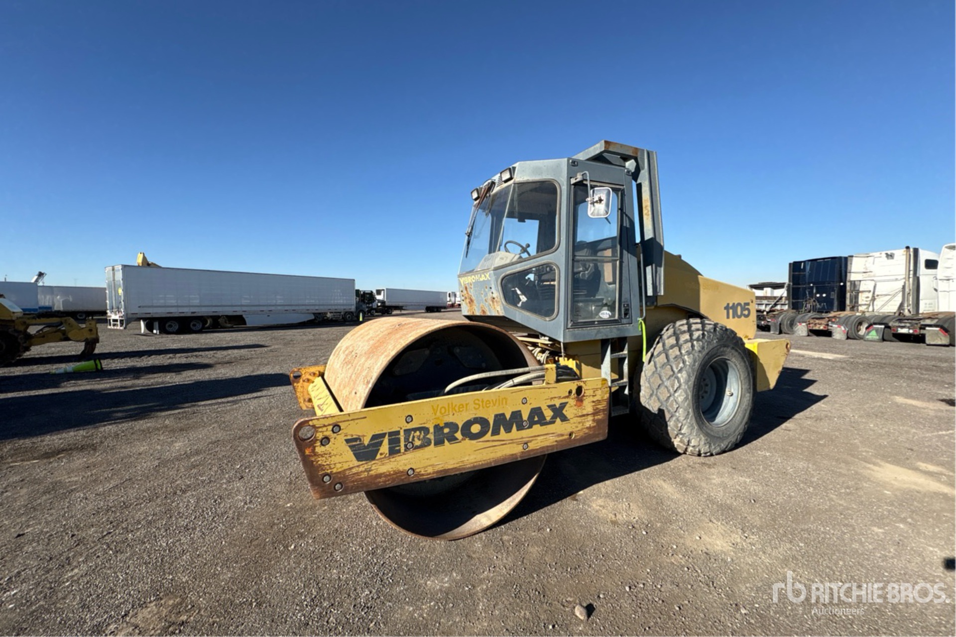 2001 JCB W1105D