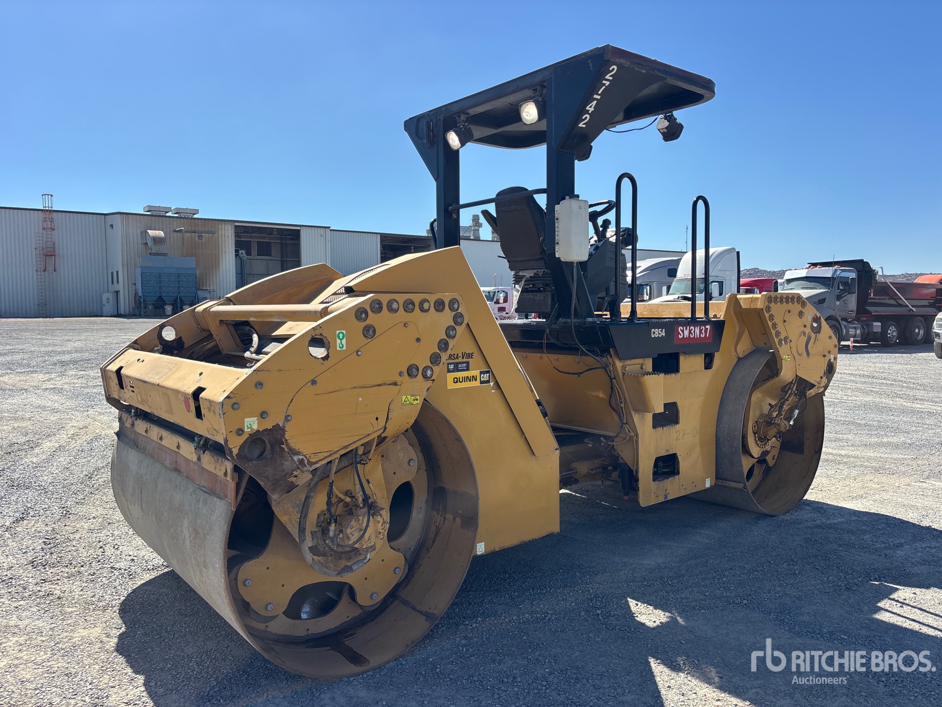 2012 Caterpillar CB54
