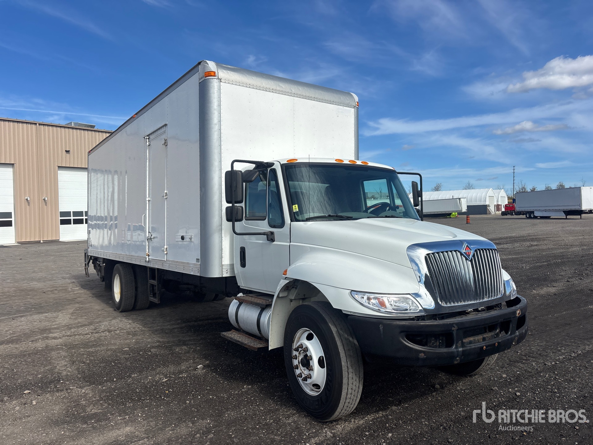 2018 International DURASTAR 4300