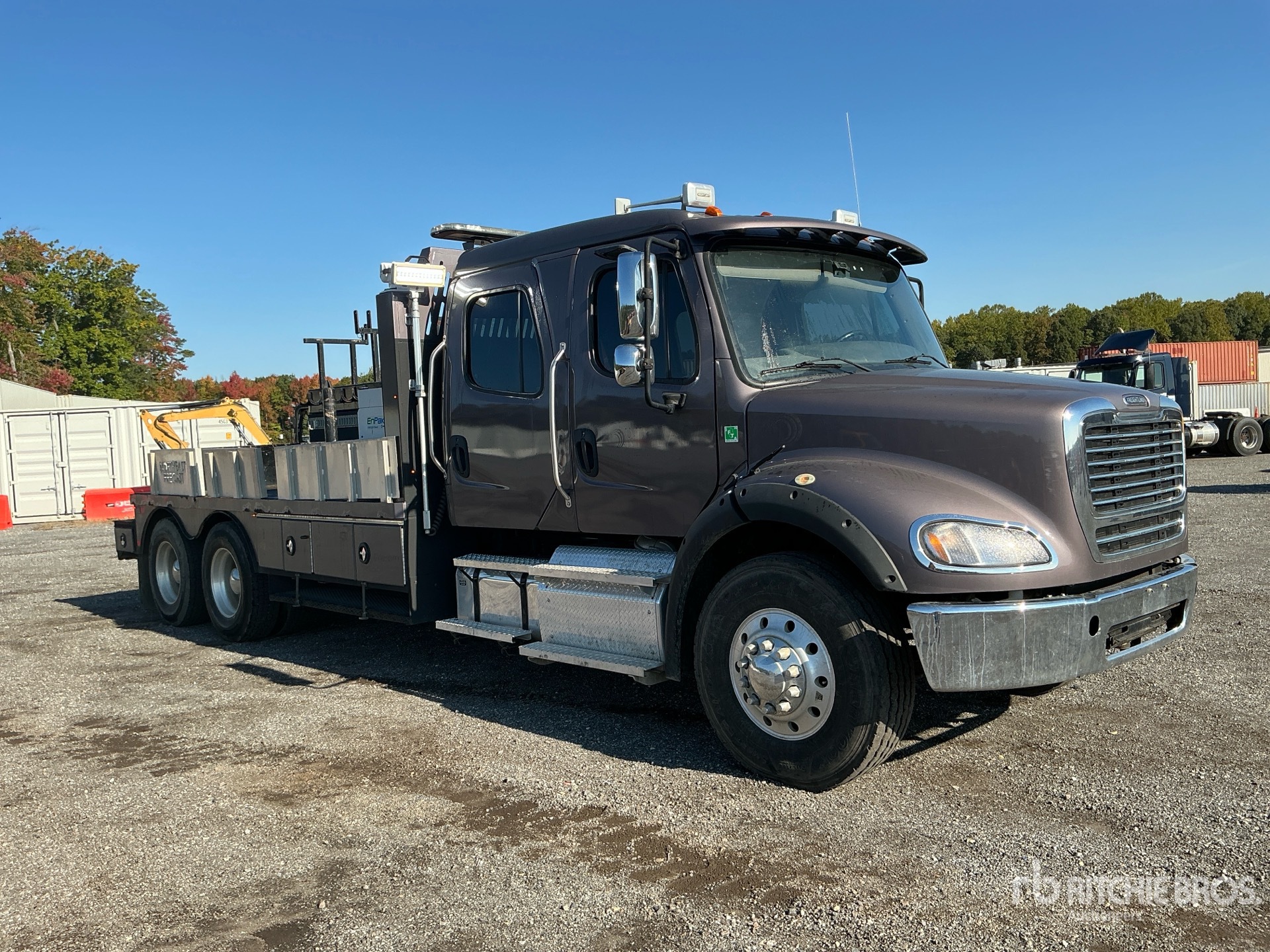 2020 Freightliner 108SD