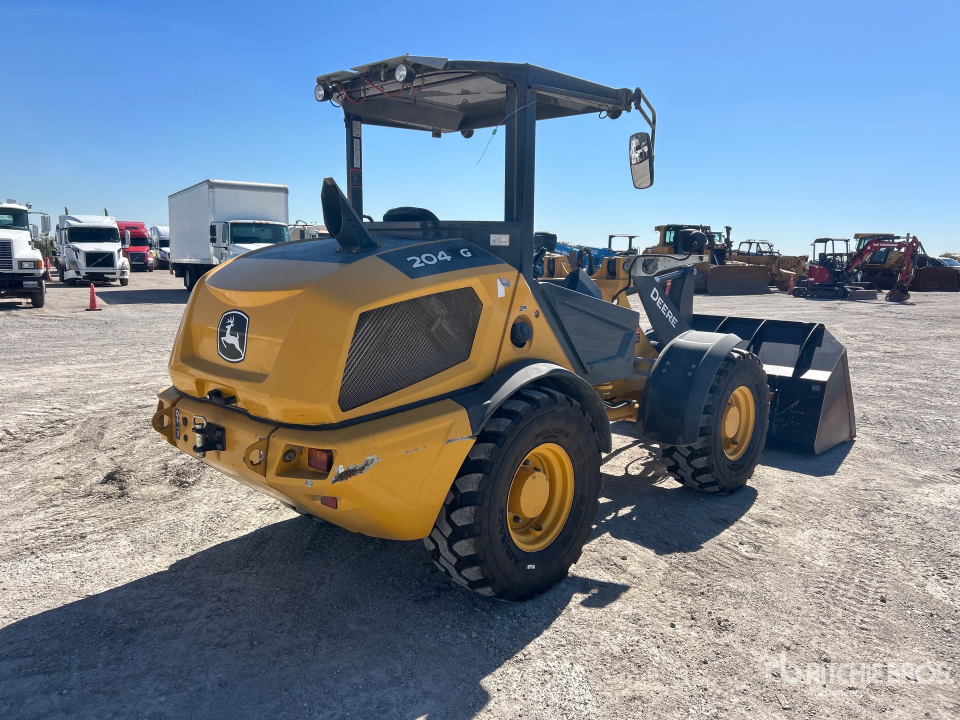 2023 John Deere 204 G-TIER