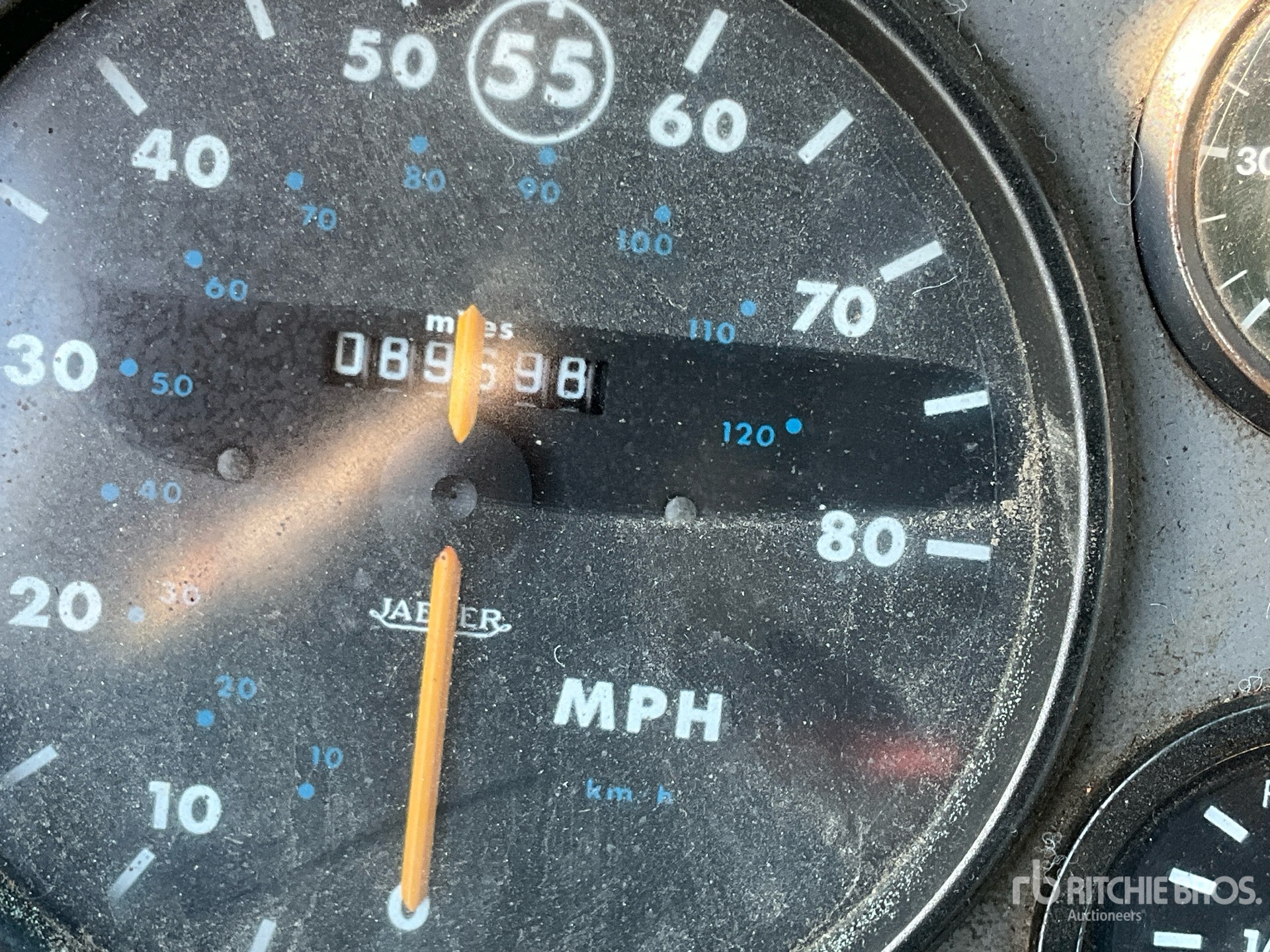 1999 Mack CS300P