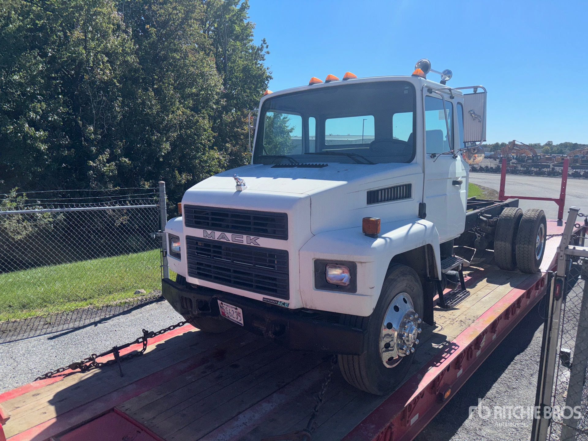 1999 Mack CS300P