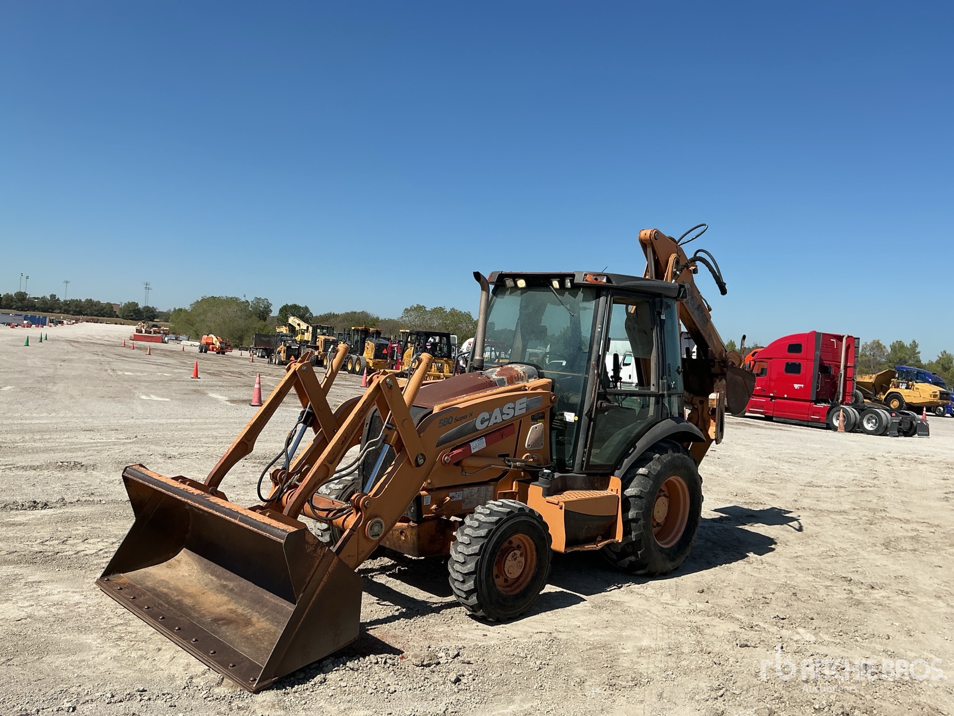 Photo of 2012 Case 580 SUPER N