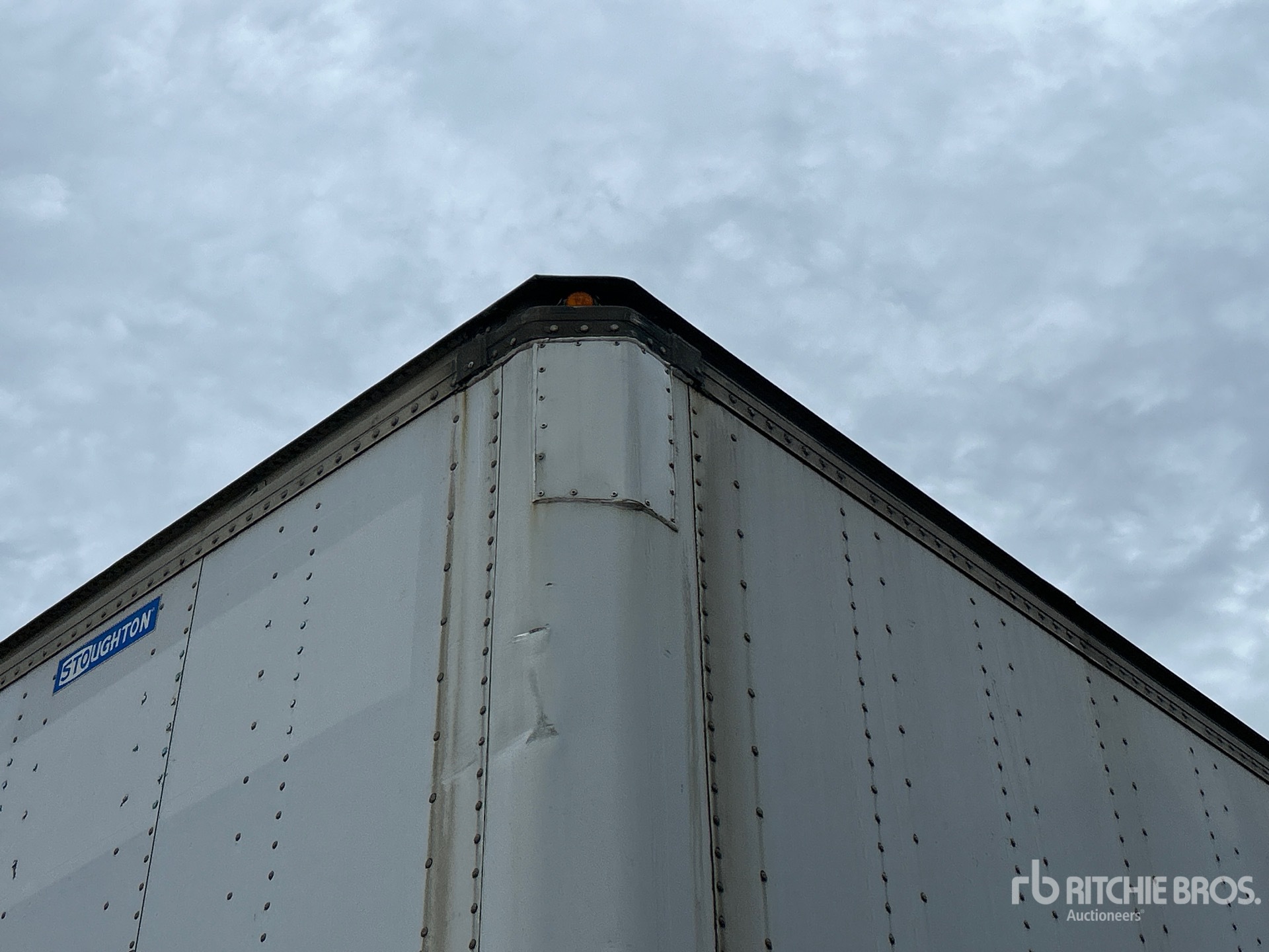 2003 Stoughton 53 FT X 102 IN T/A