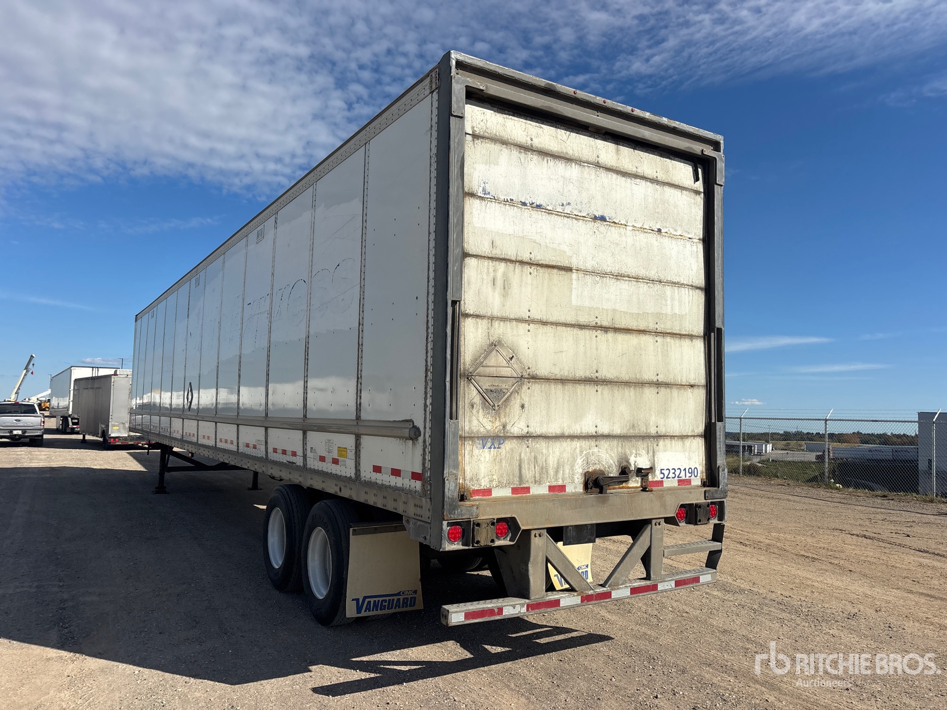 2012 Vanguard 53 FT X 102 IN T/A