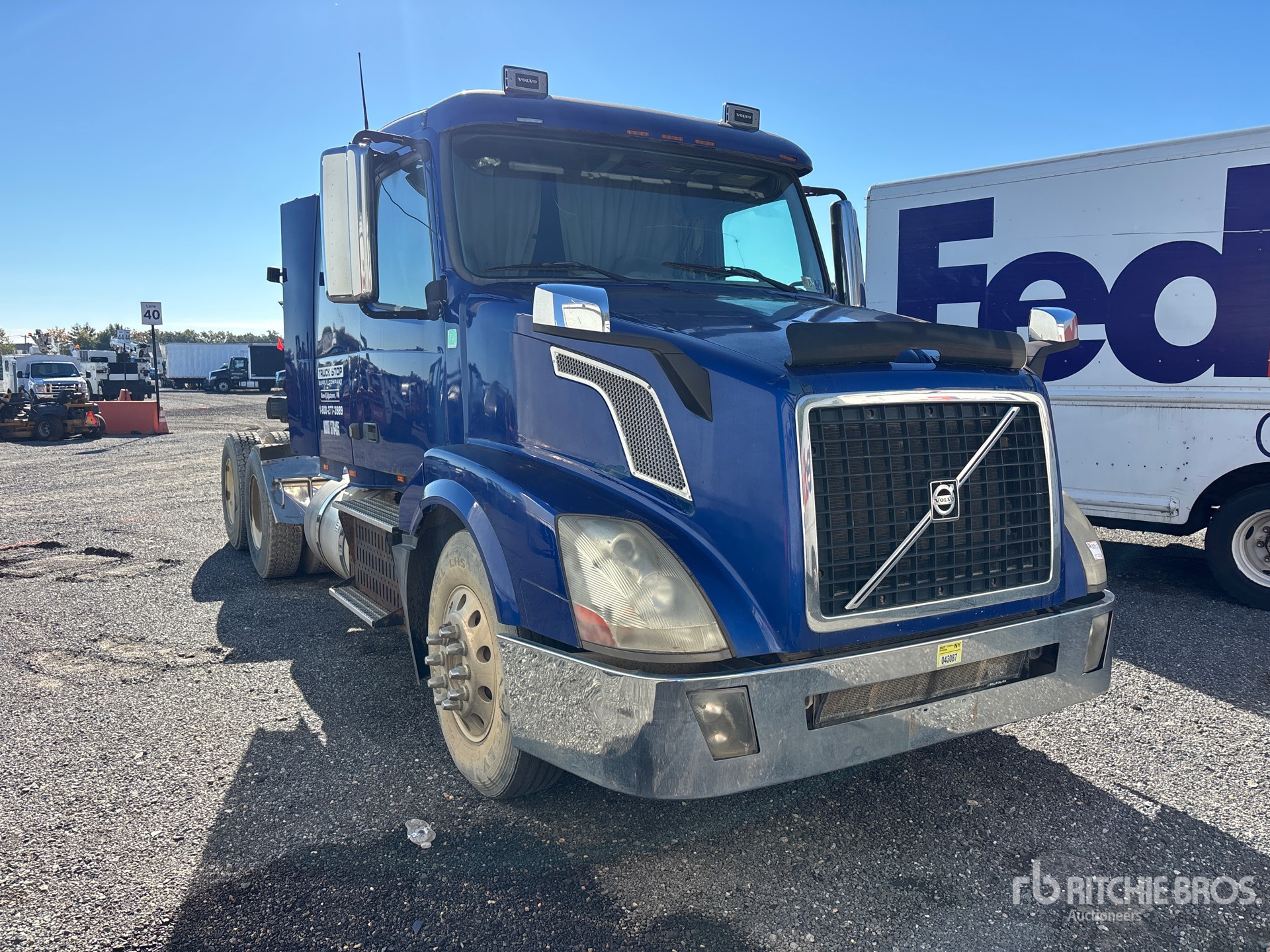 2011 Volvo VNL