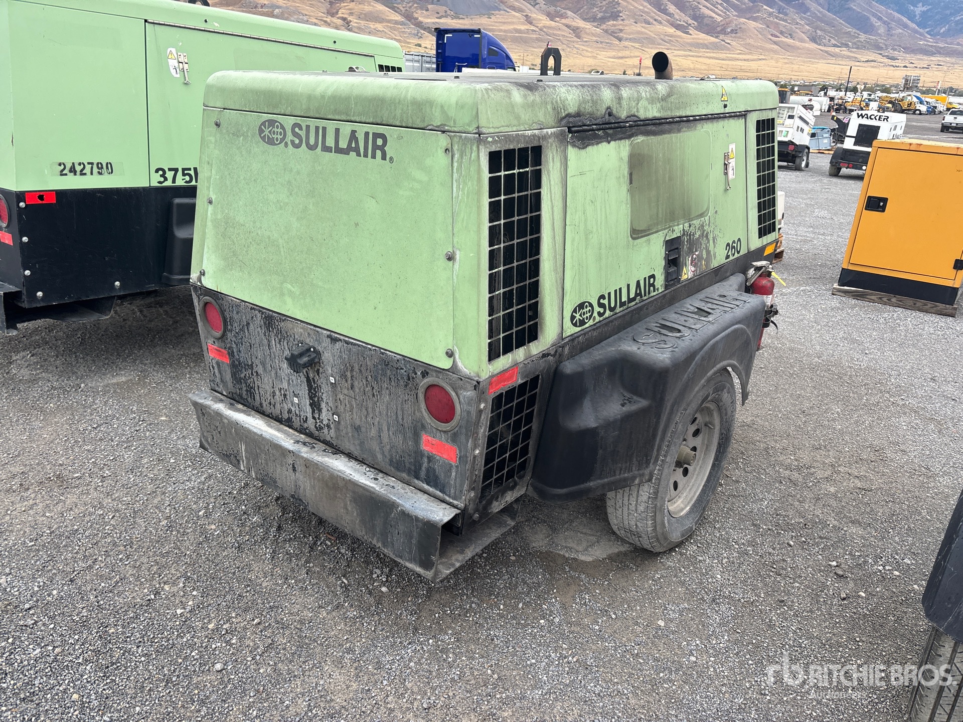 2015 Sullair 260DPQ