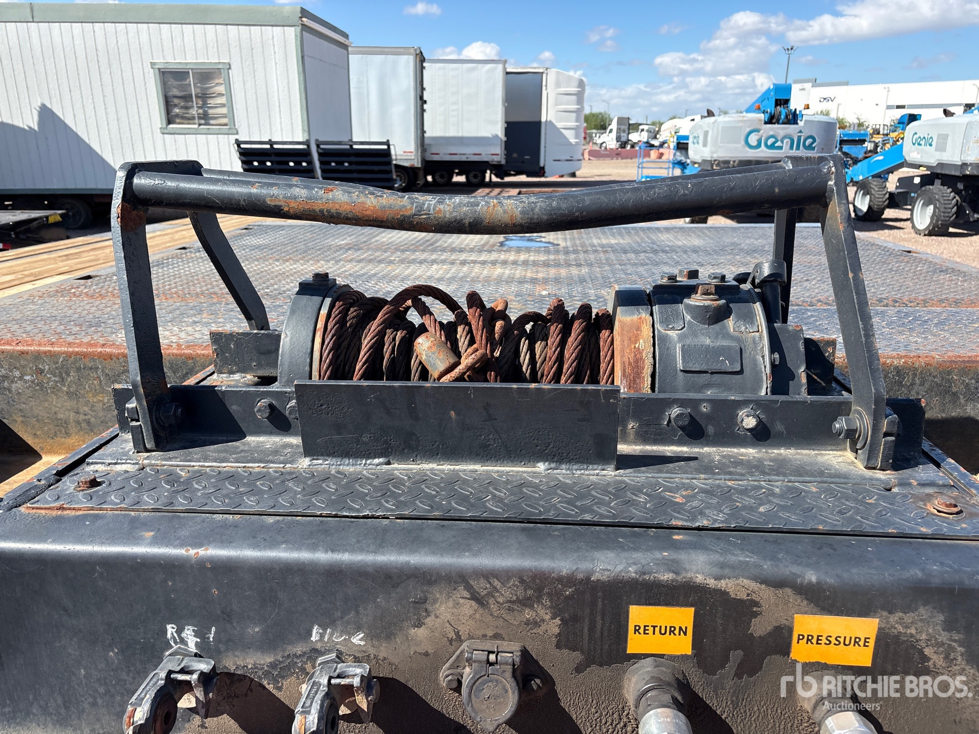 2007 Ledwell 38 FT T/A