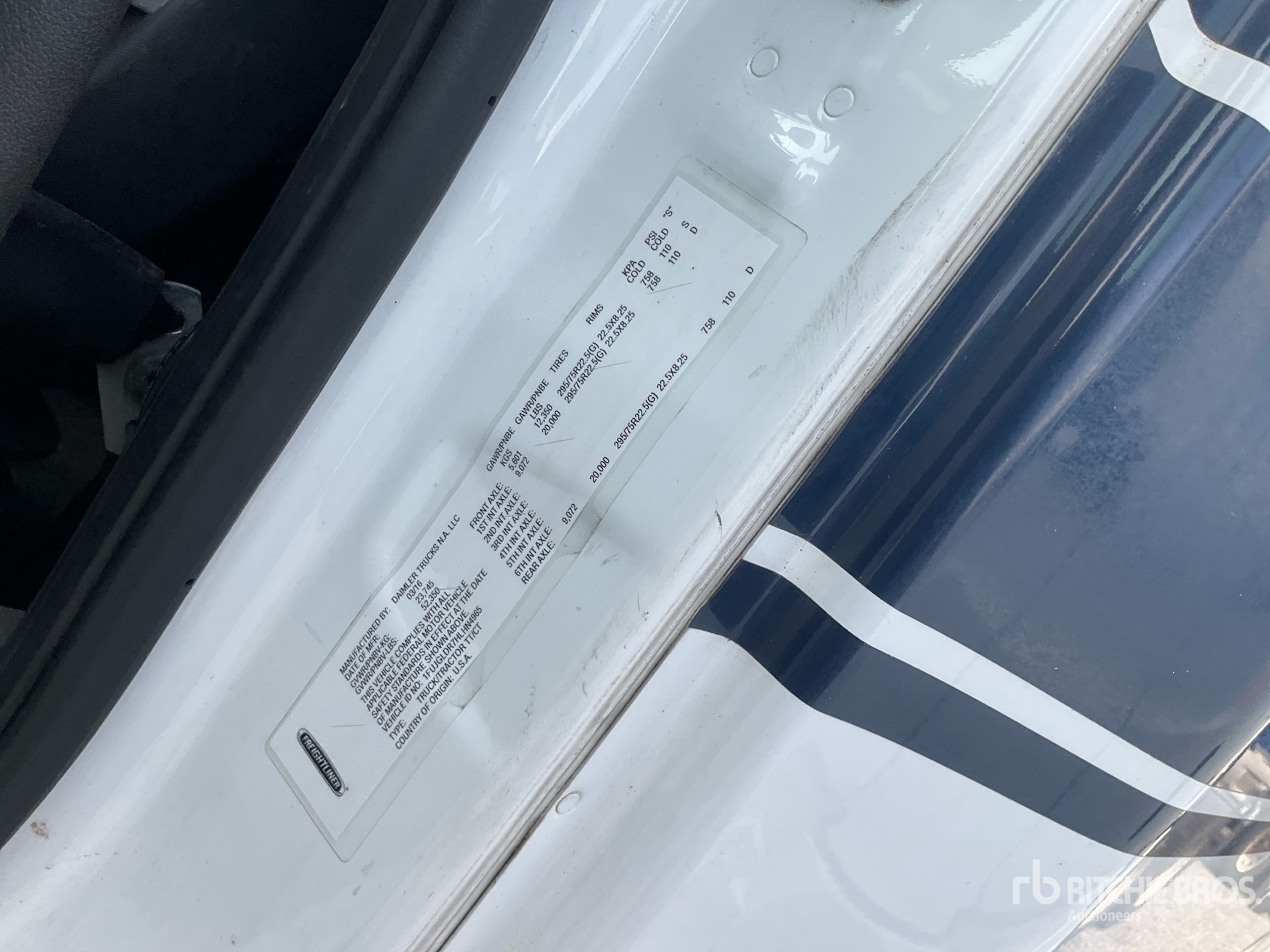 2017 Freightliner CASCADIA 125