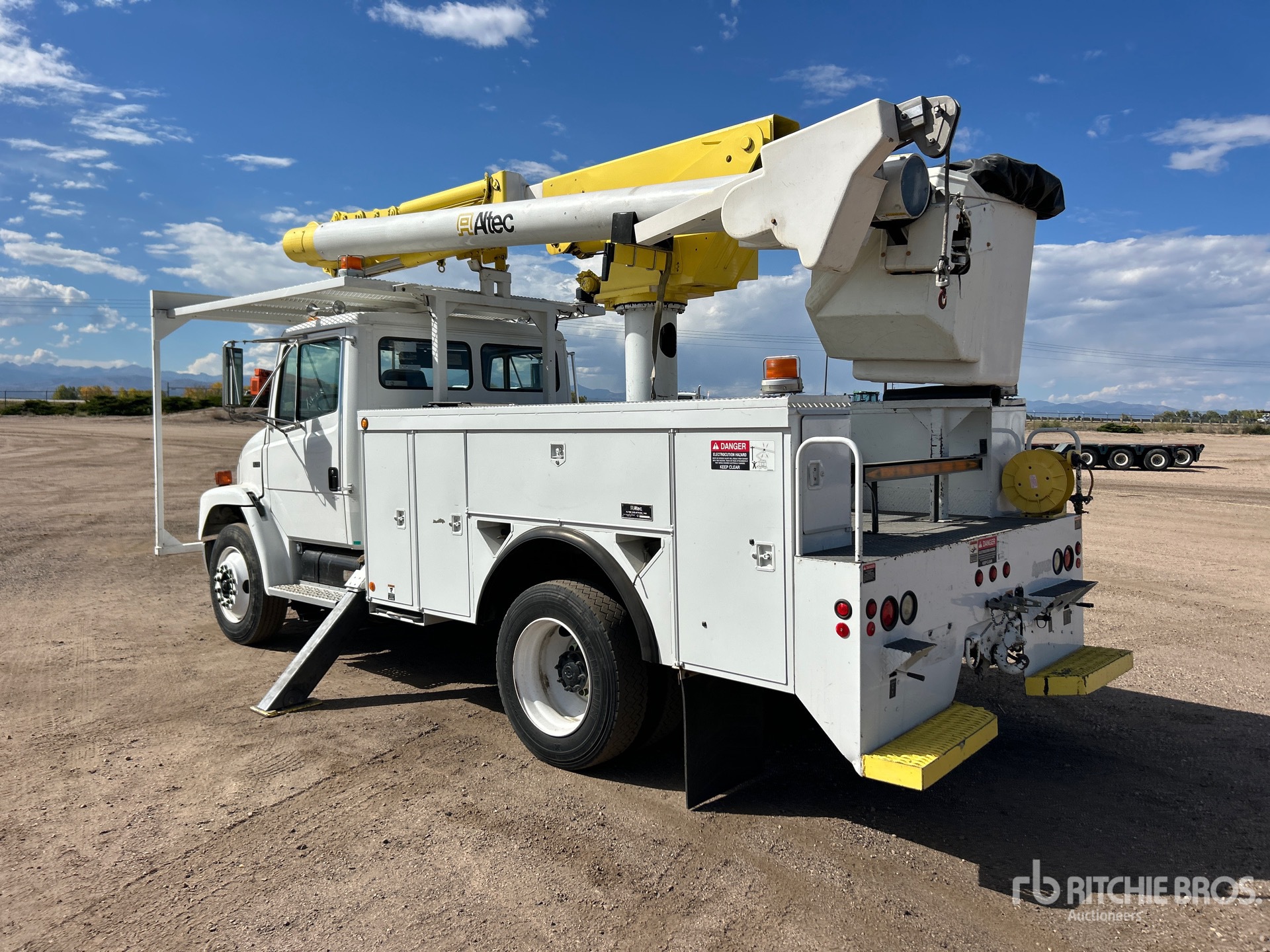 2002 Freightliner FL 70