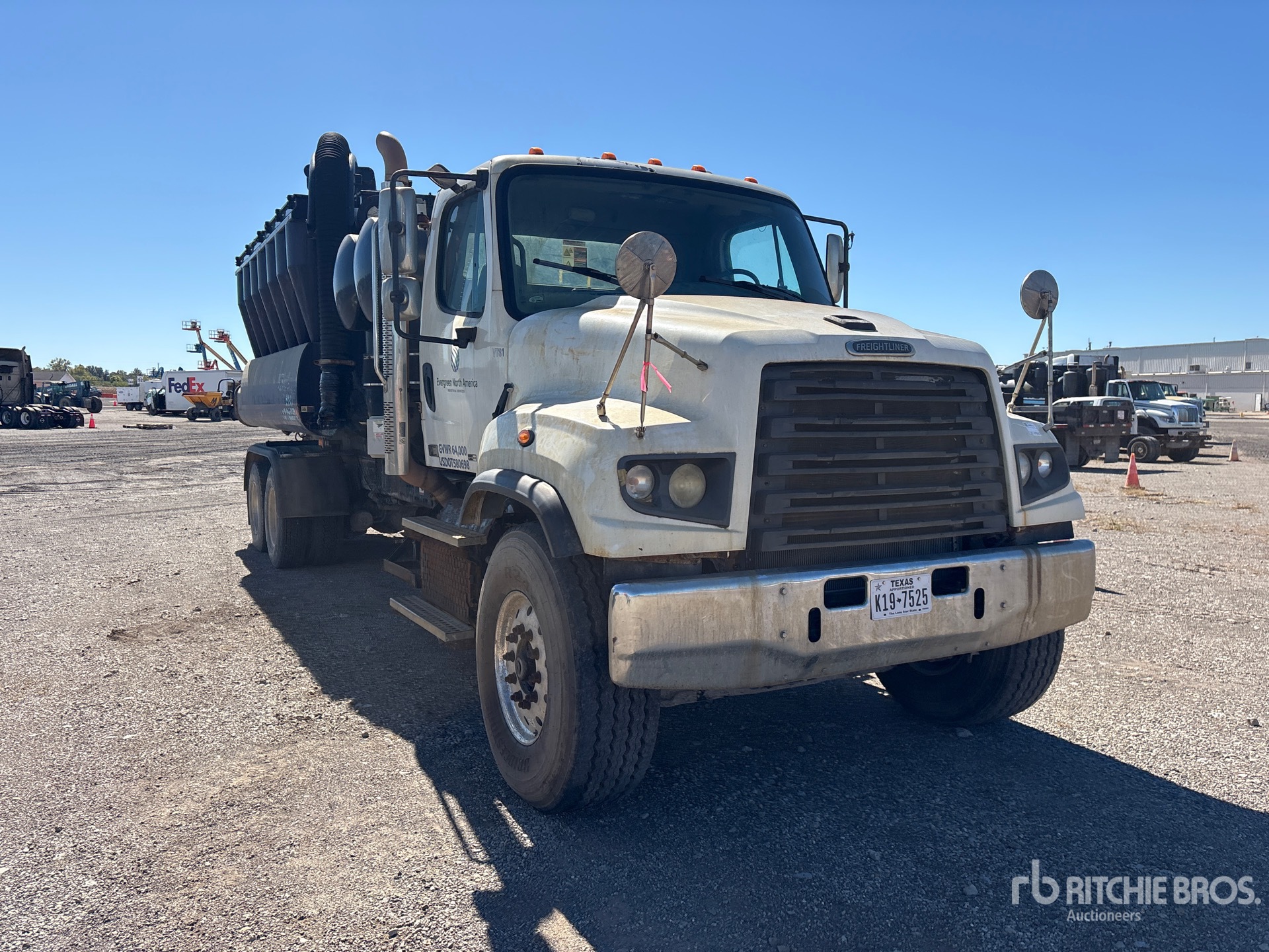 2013 Freightliner 114SD