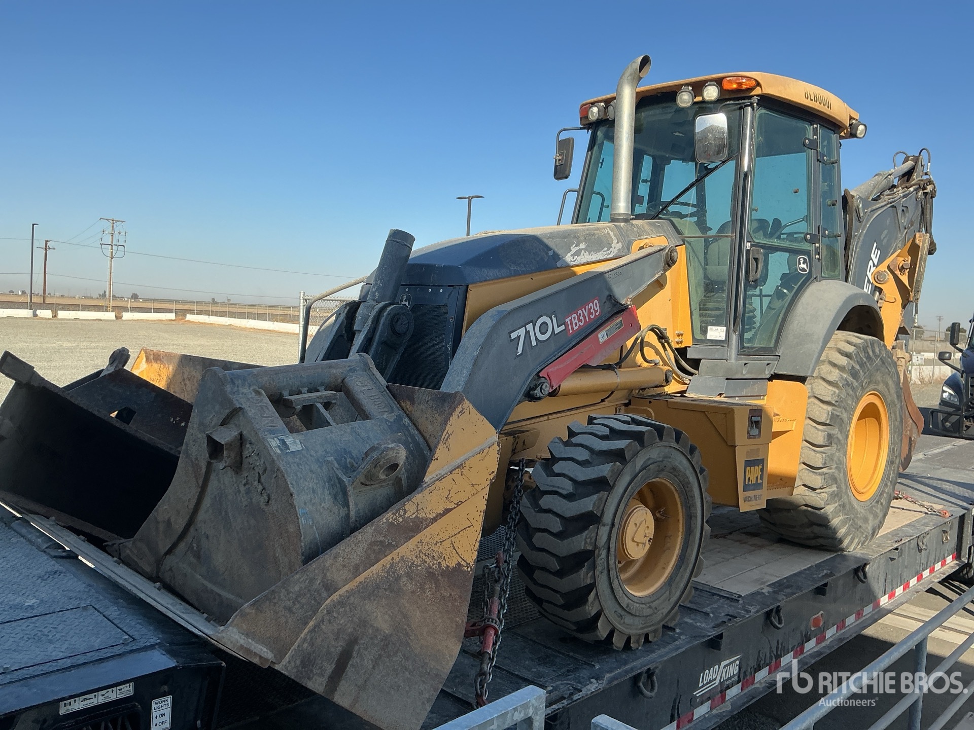 2017 John Deere 710L