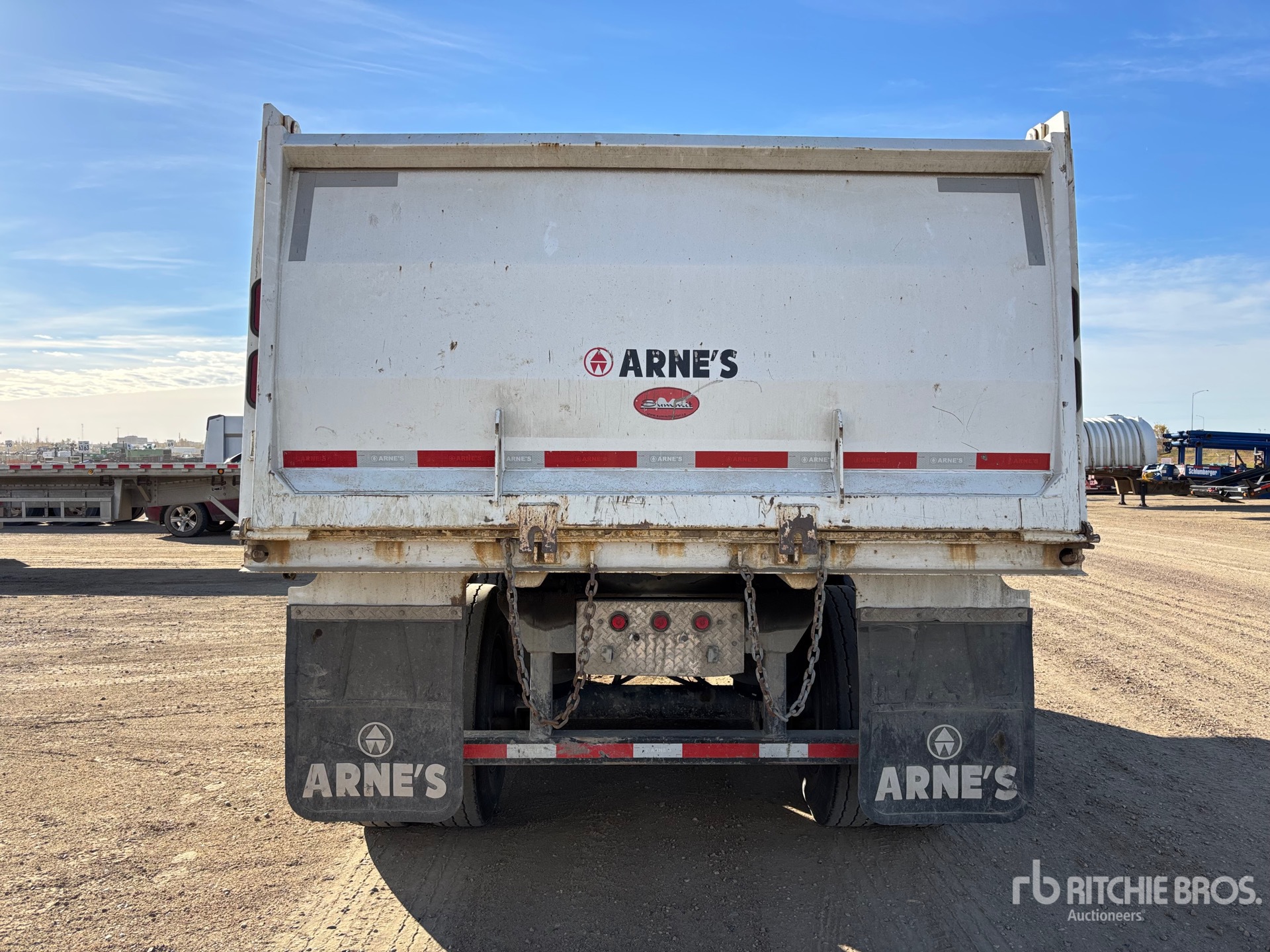 2023 Arnes 17 FT TRI/A