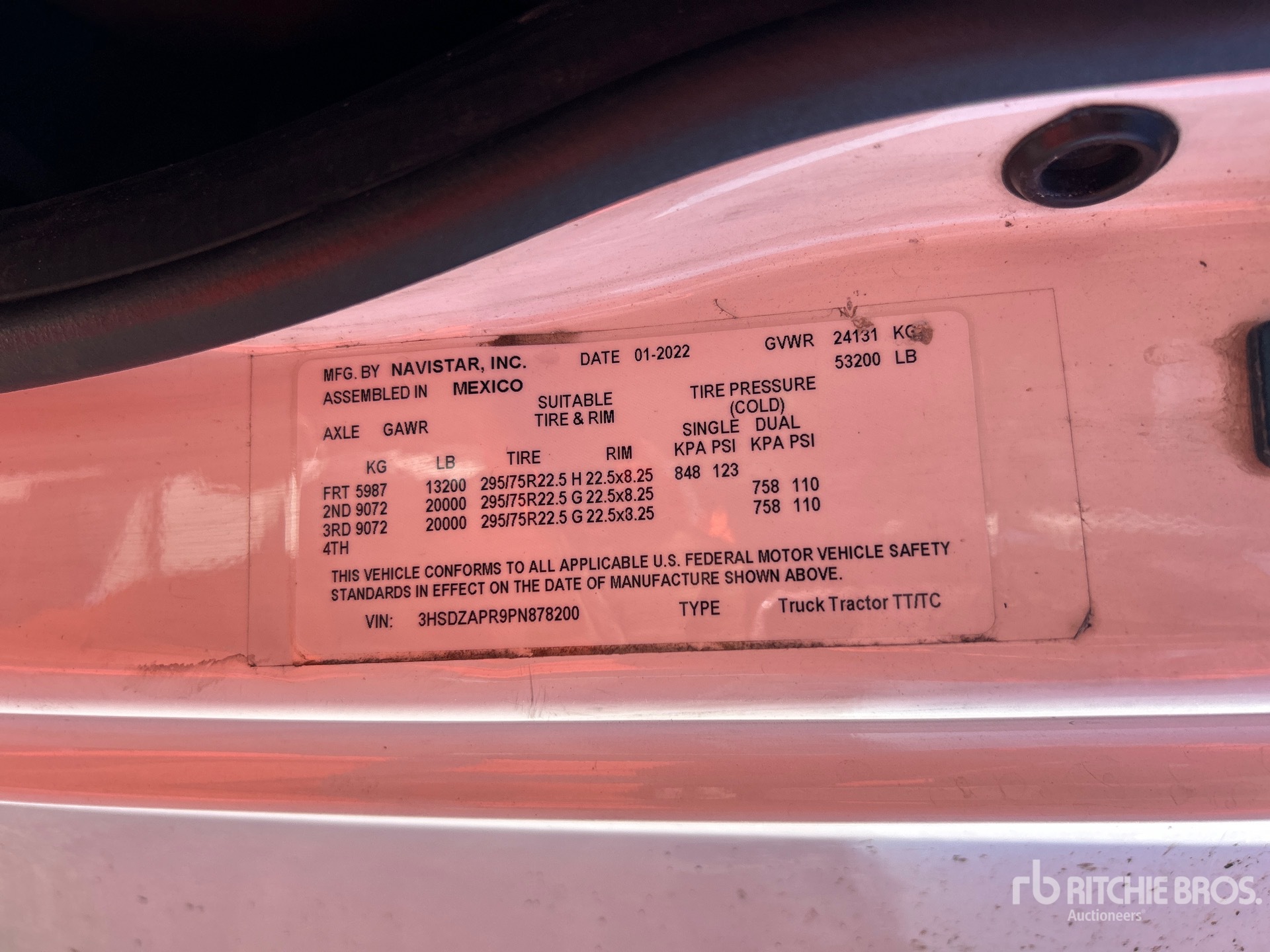2023 International LT625