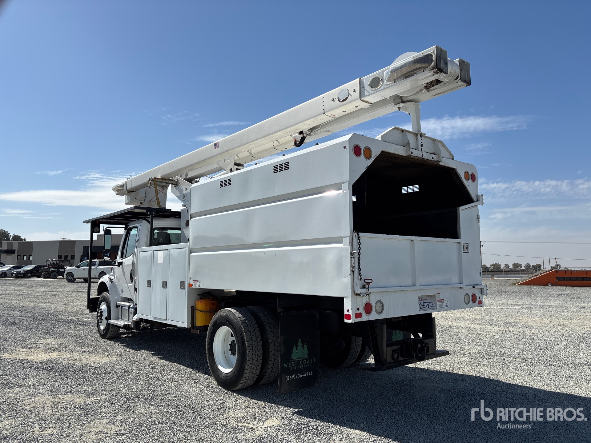 2023 Freightliner M2