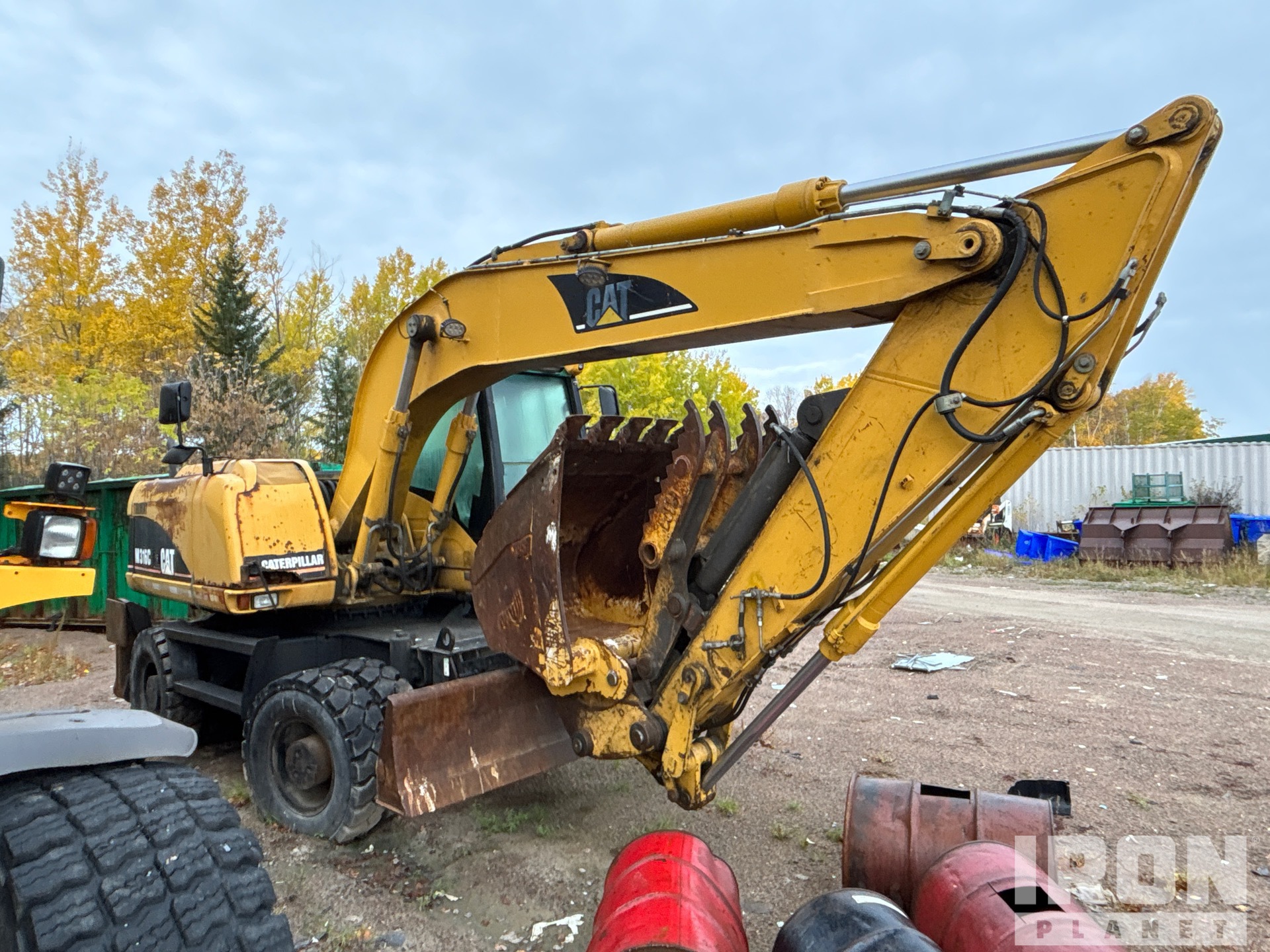 2005 Caterpillar M316C