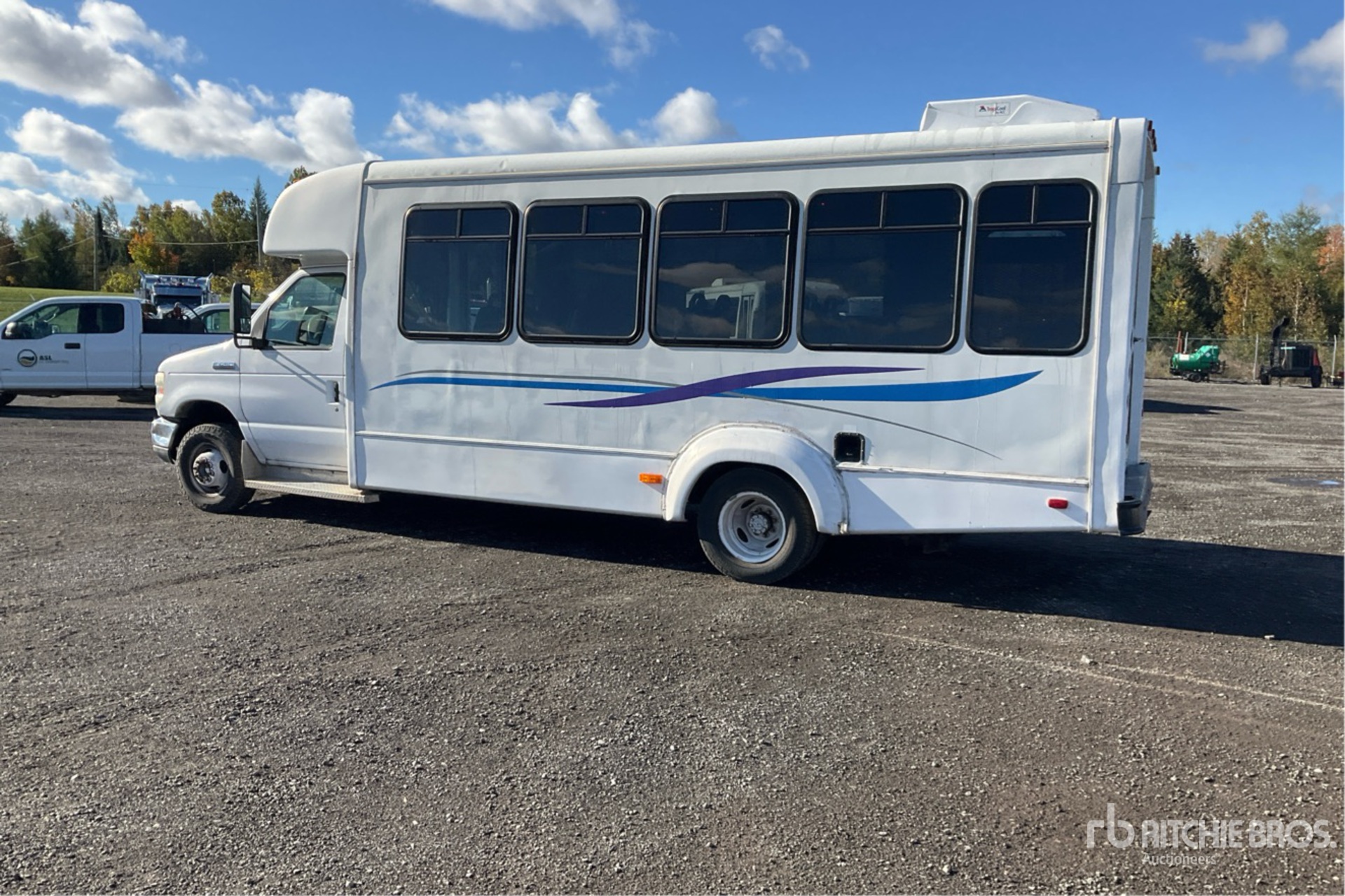 2011 Ford E-450