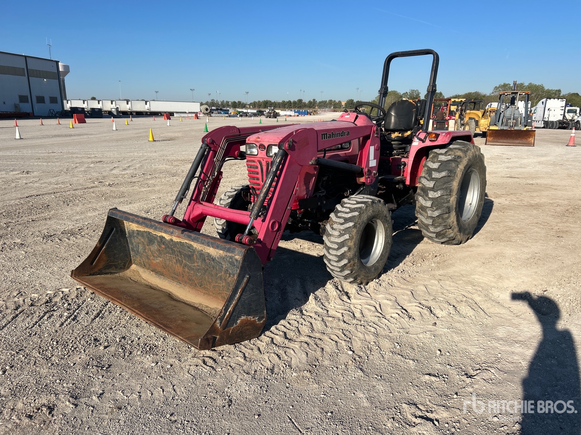 Photo of 2012 Mahindra 4025