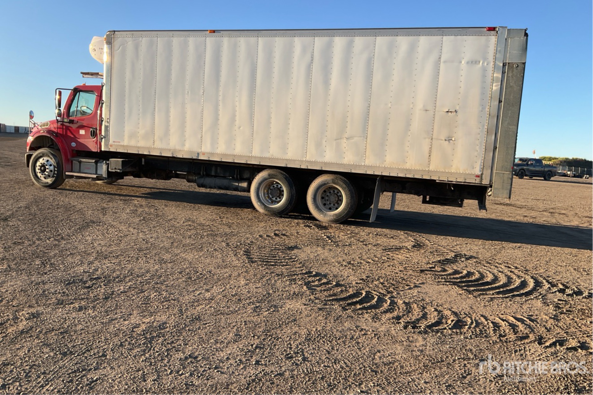 2014 Freightliner M2 106