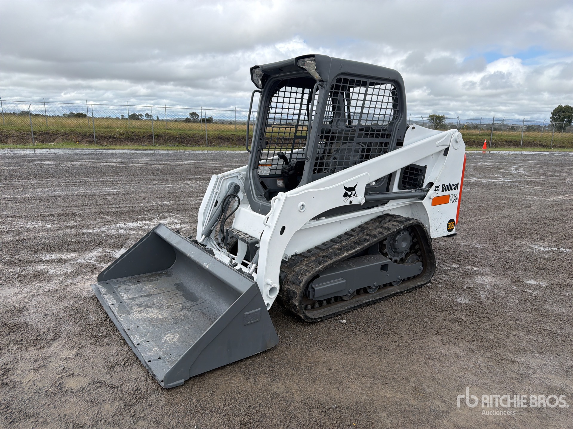 2017 Bobcat T450