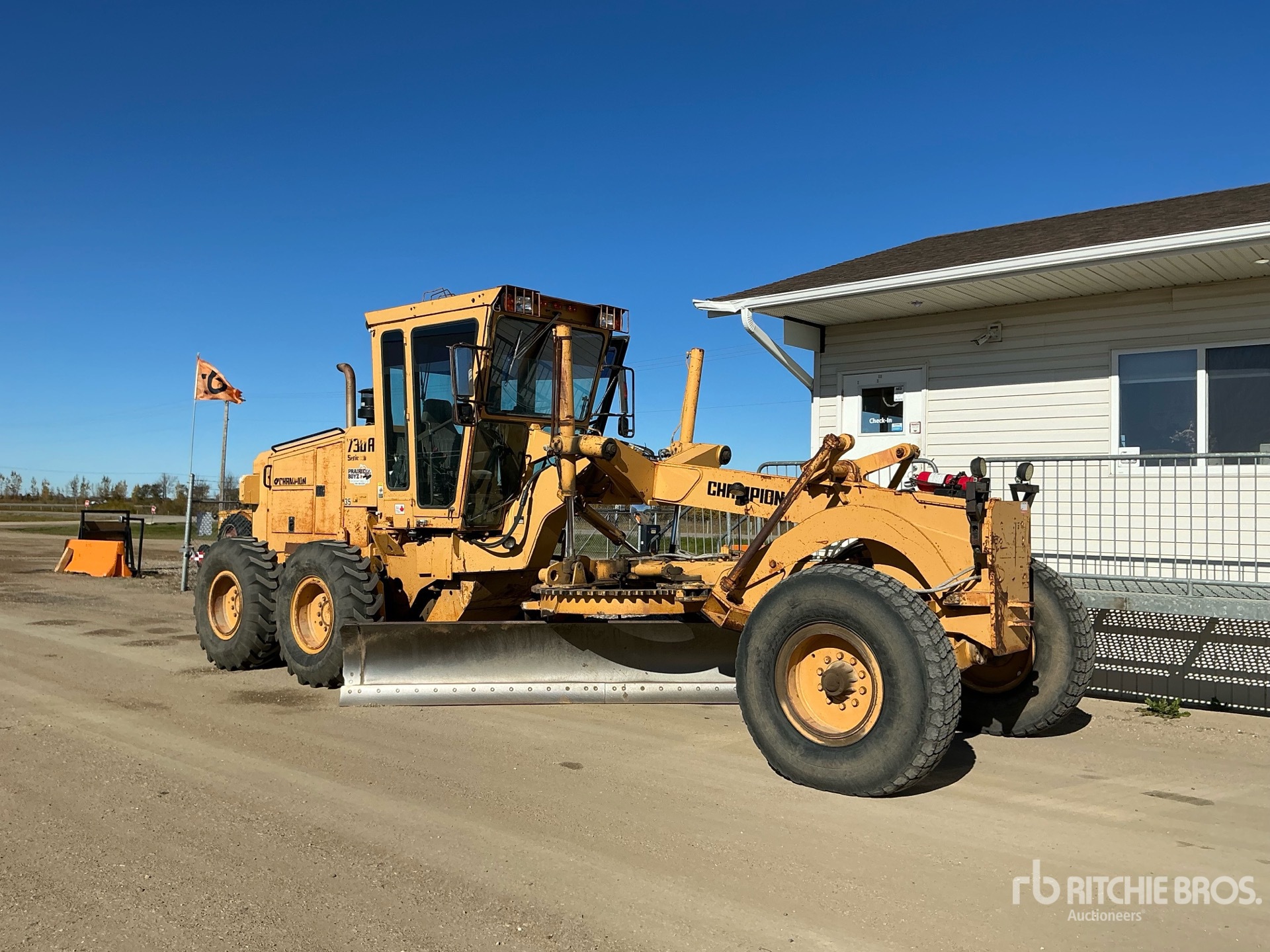 Photo of 1994 Champion 730A