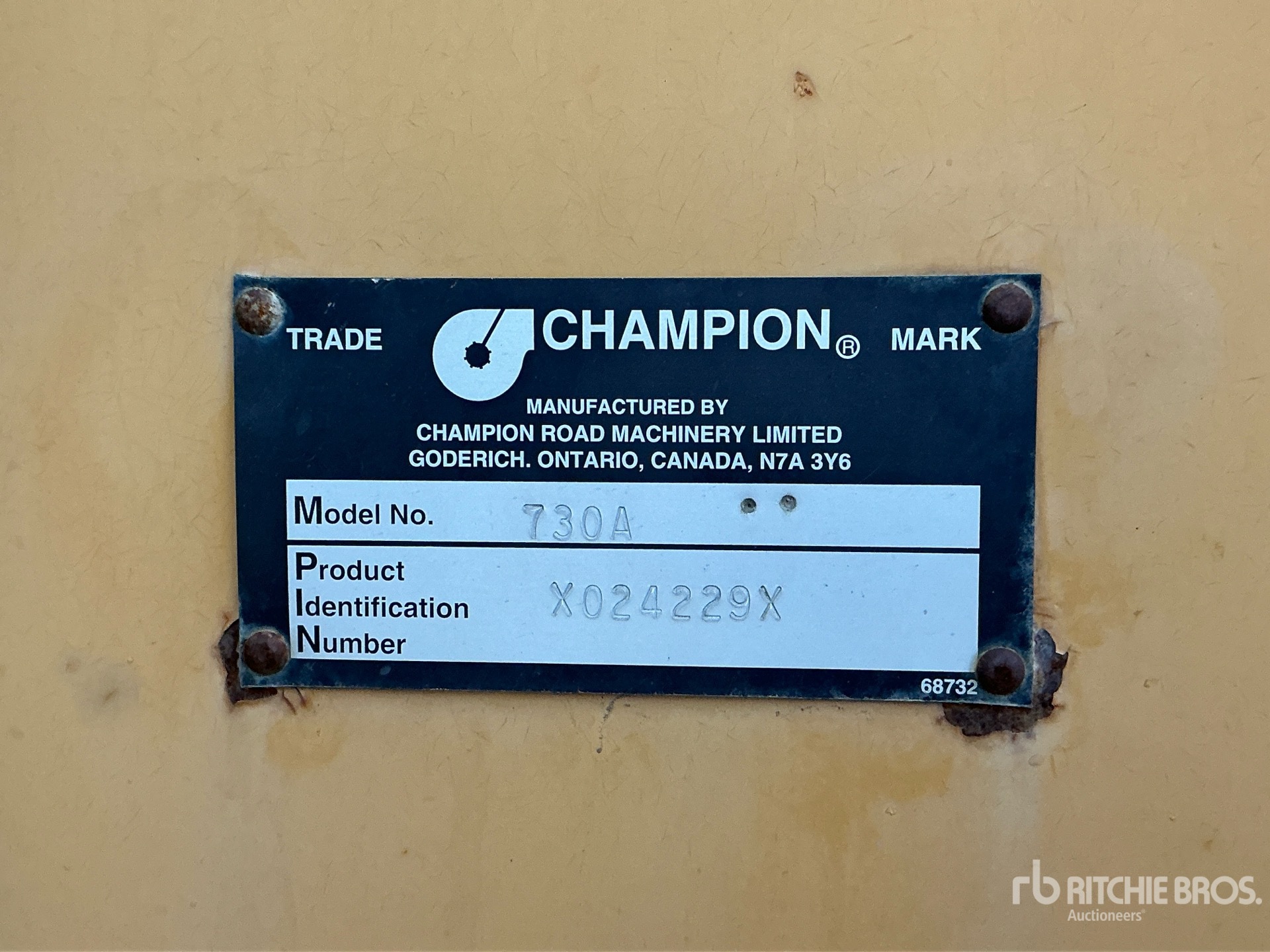 1994 Champion 730A