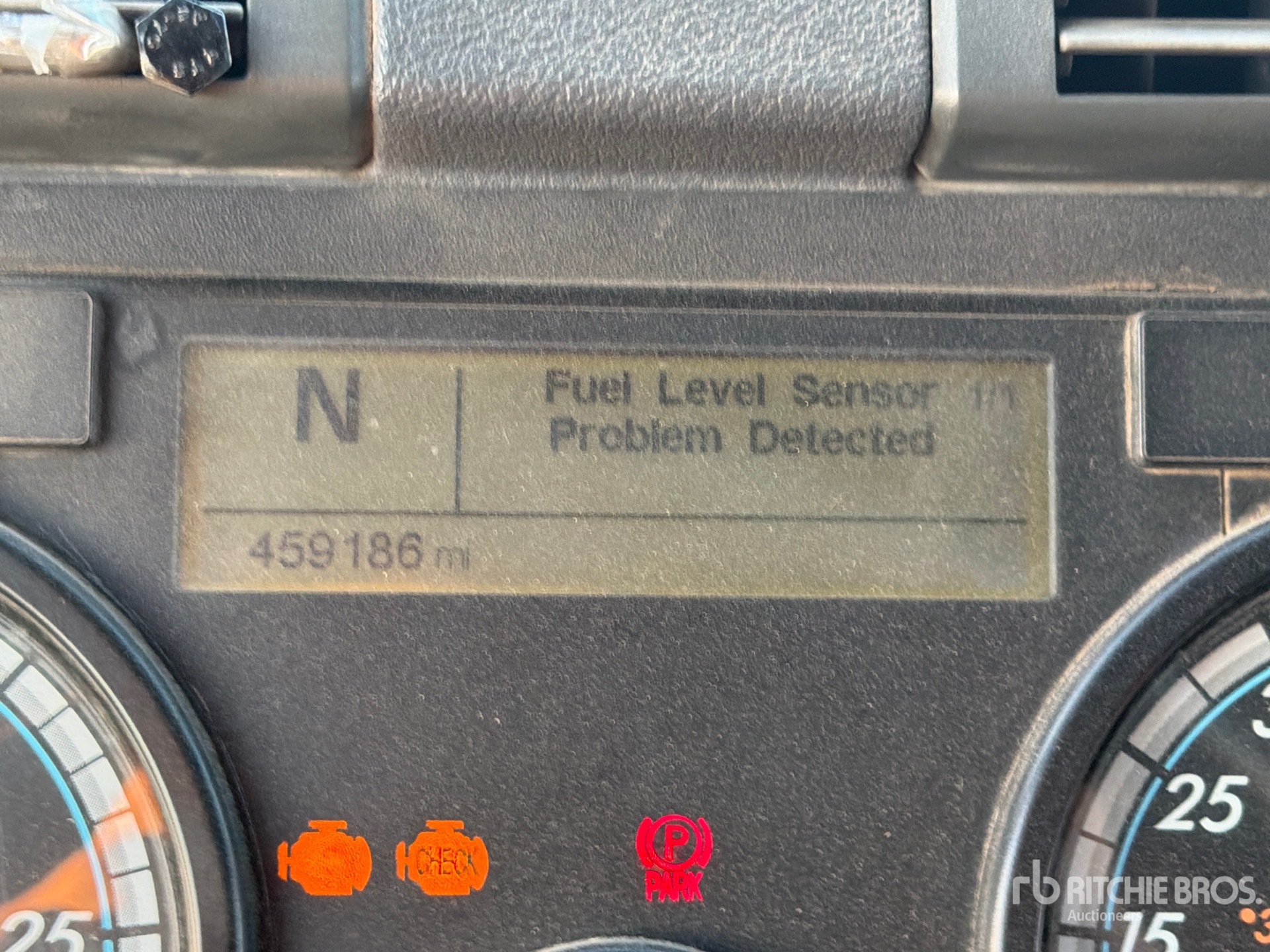 2017 Freightliner CASCADIA 113