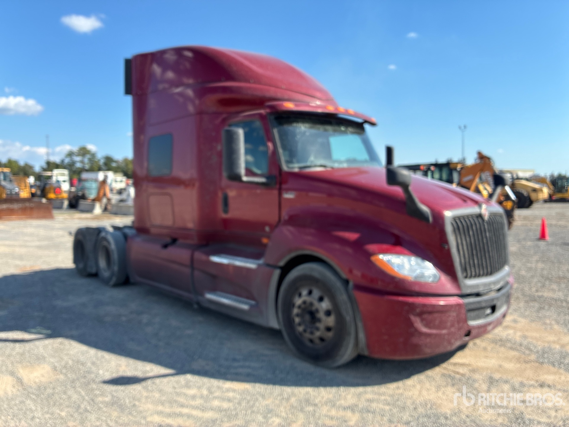 2021 International LT625
