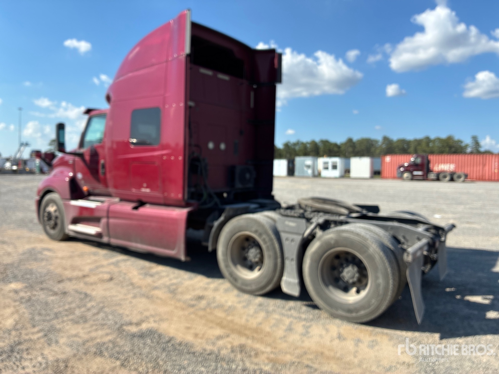 2021 International LT625