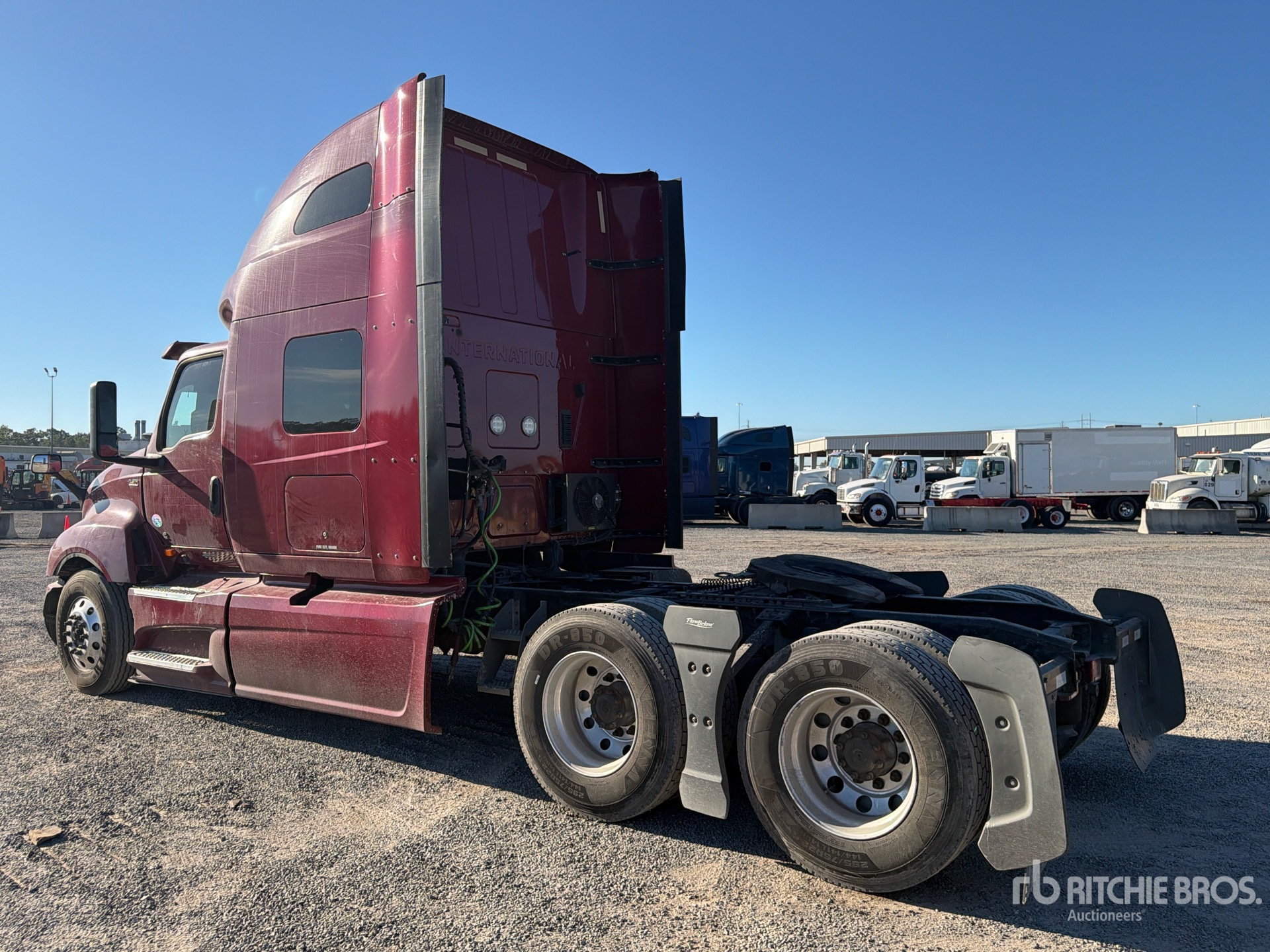 2021 International LT625
