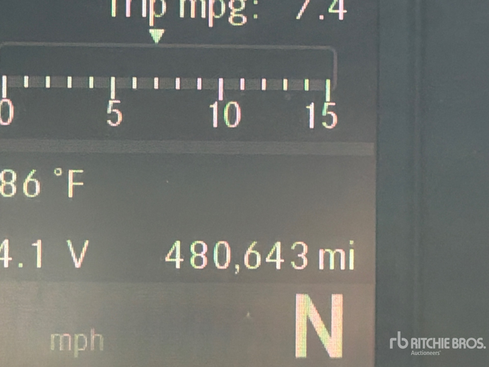 2018 Freightliner CASCADIA 126