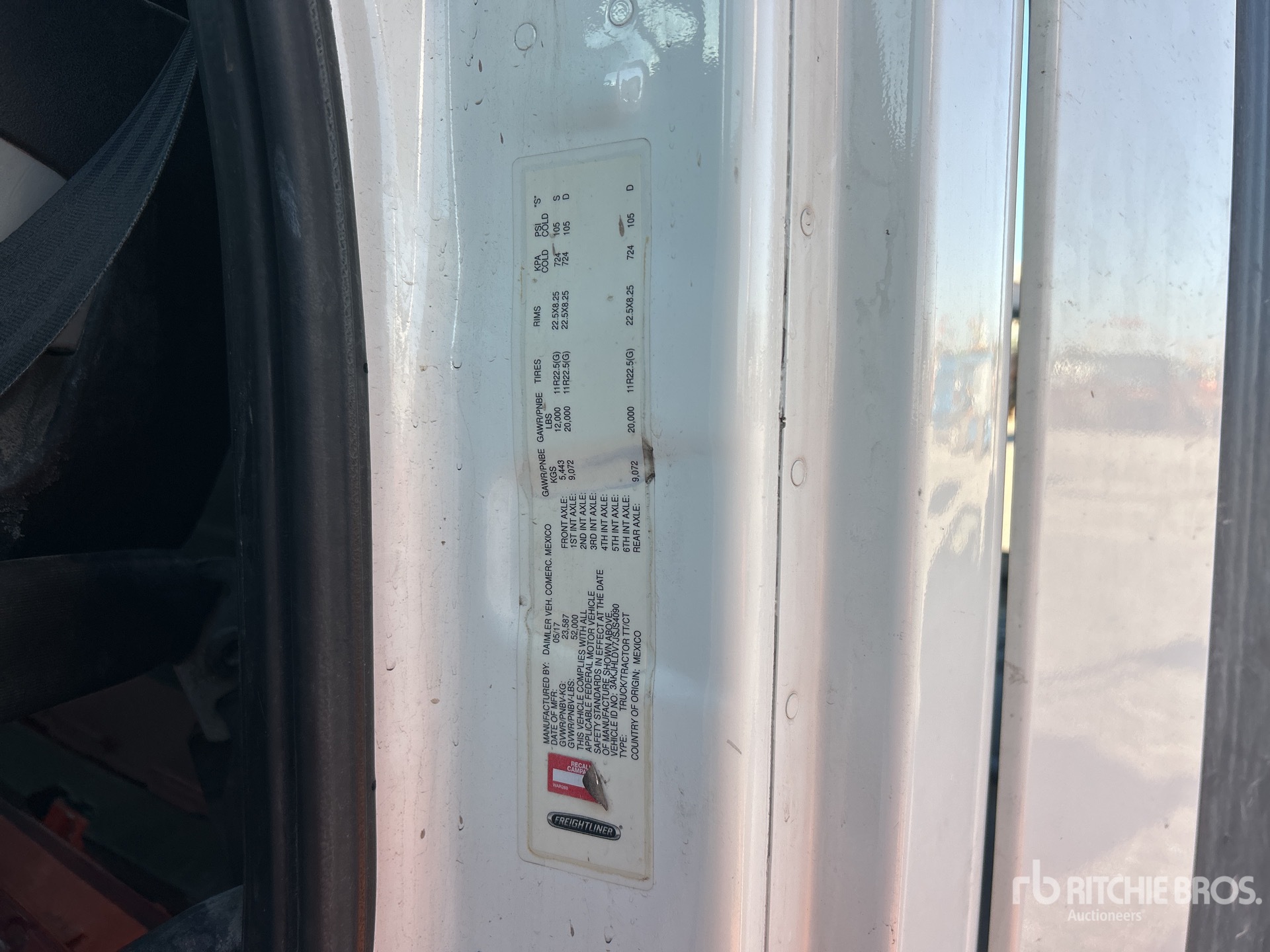 2018 Freightliner CASCADIA 126