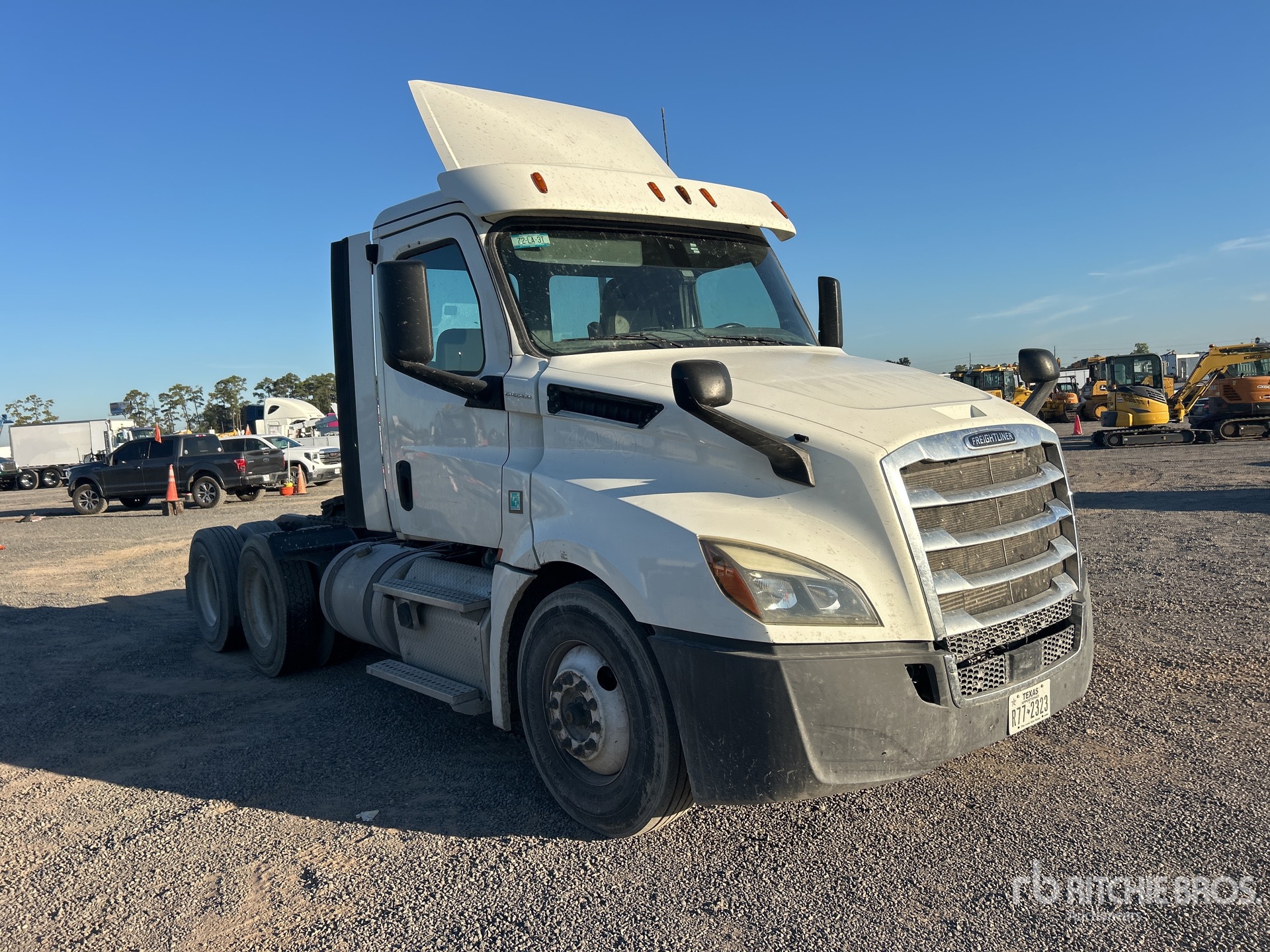 2018 Freightliner CASCADIA 126