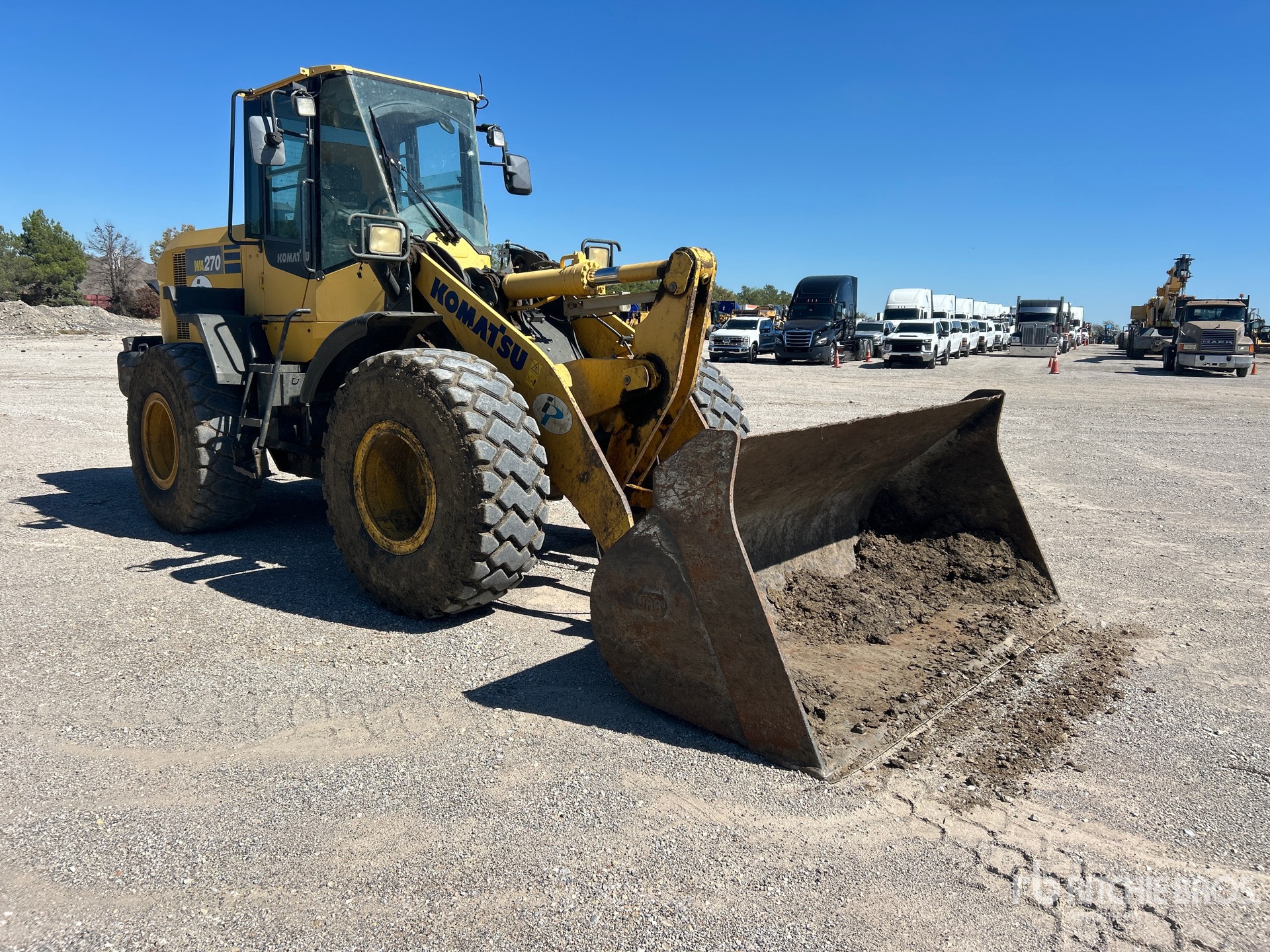 2016 Komatsu WA270-7