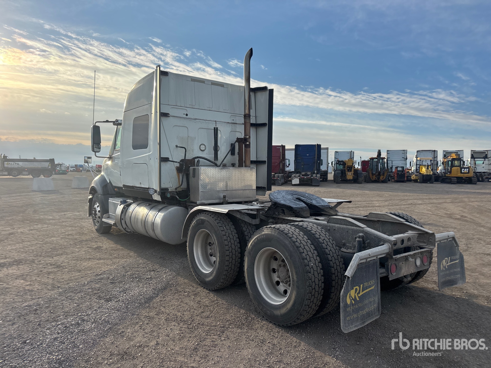 2015 International PROSTAR+